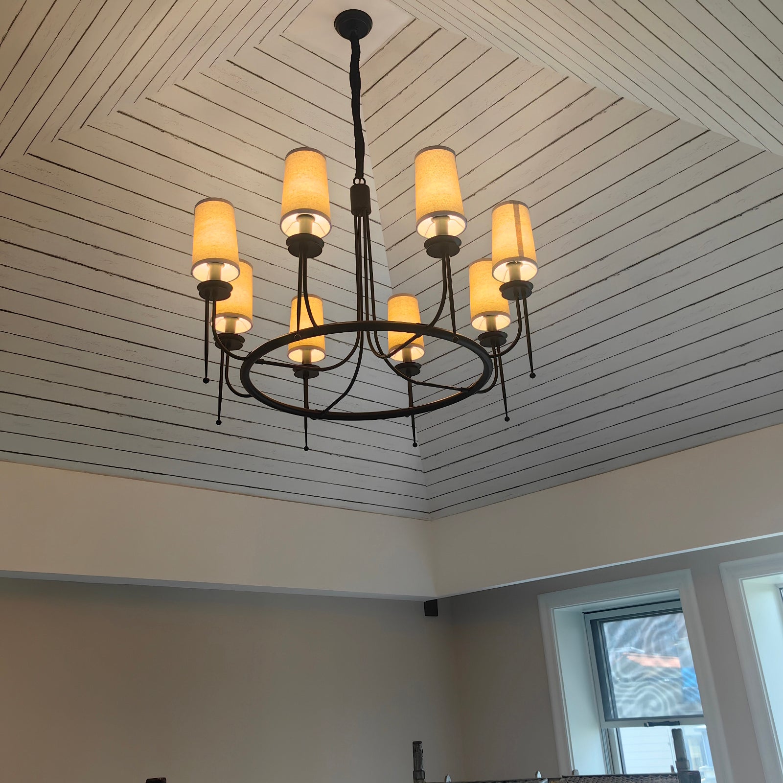 Yovaris Vintage Iron Chandelier - Blowlighting