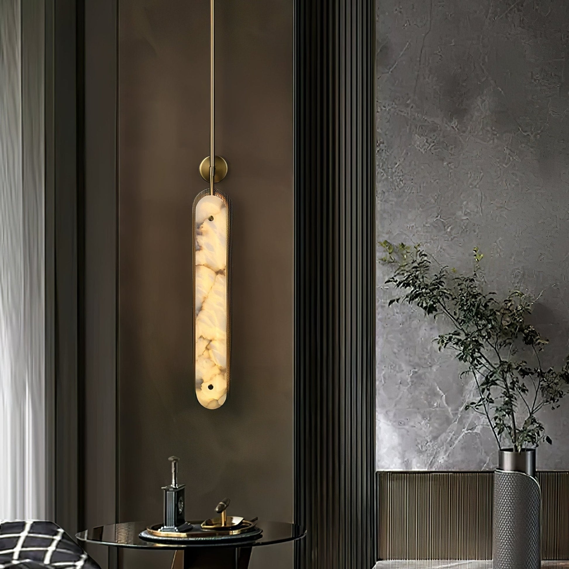 Ilaeir Vertical Alabaster Pendant Light - Blowlighting