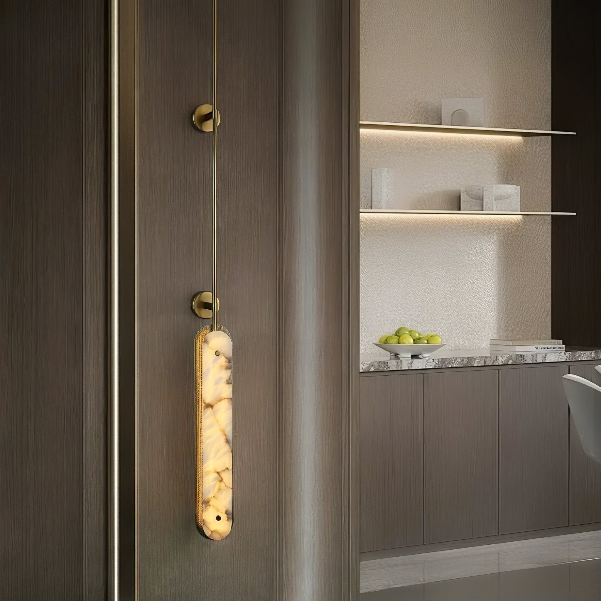 Ilaeir Vertical Alabaster Pendant Light - Blowlighting
