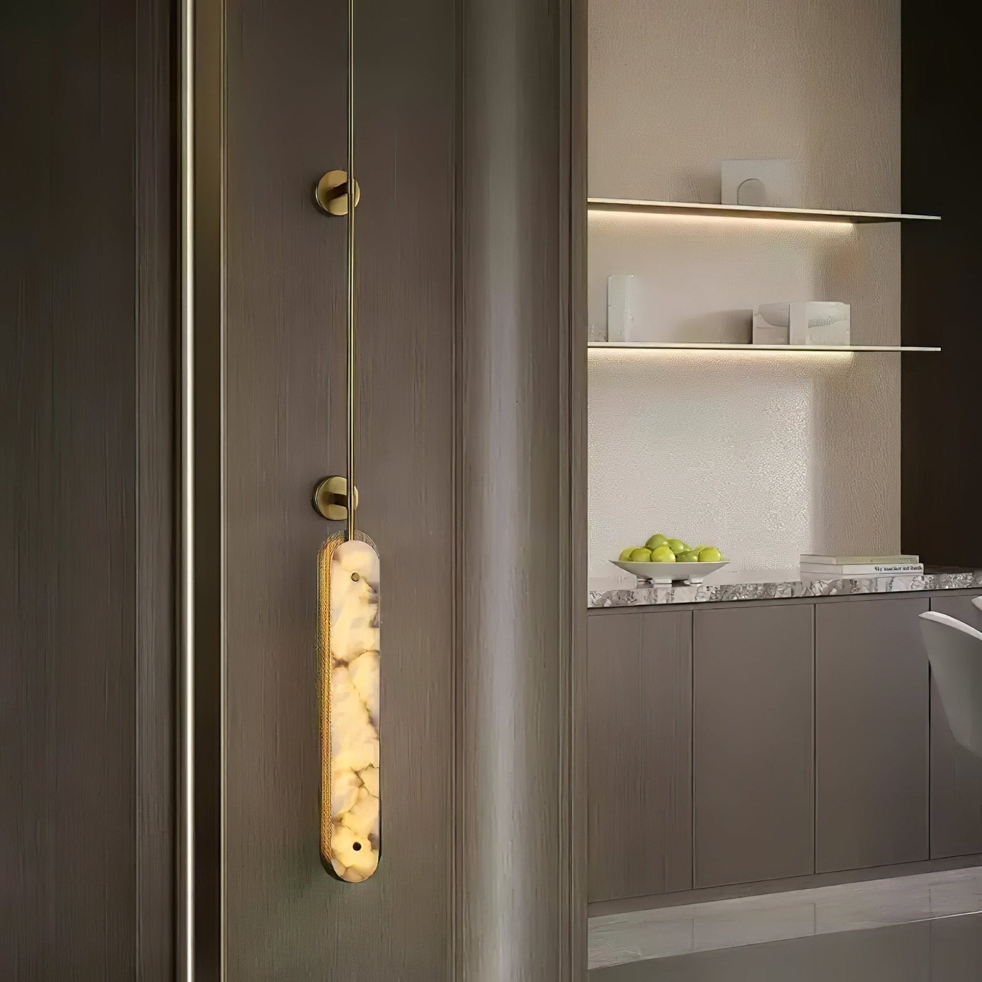 Ilaeir Vertical Alabaster Pendant Light - Blowlighting