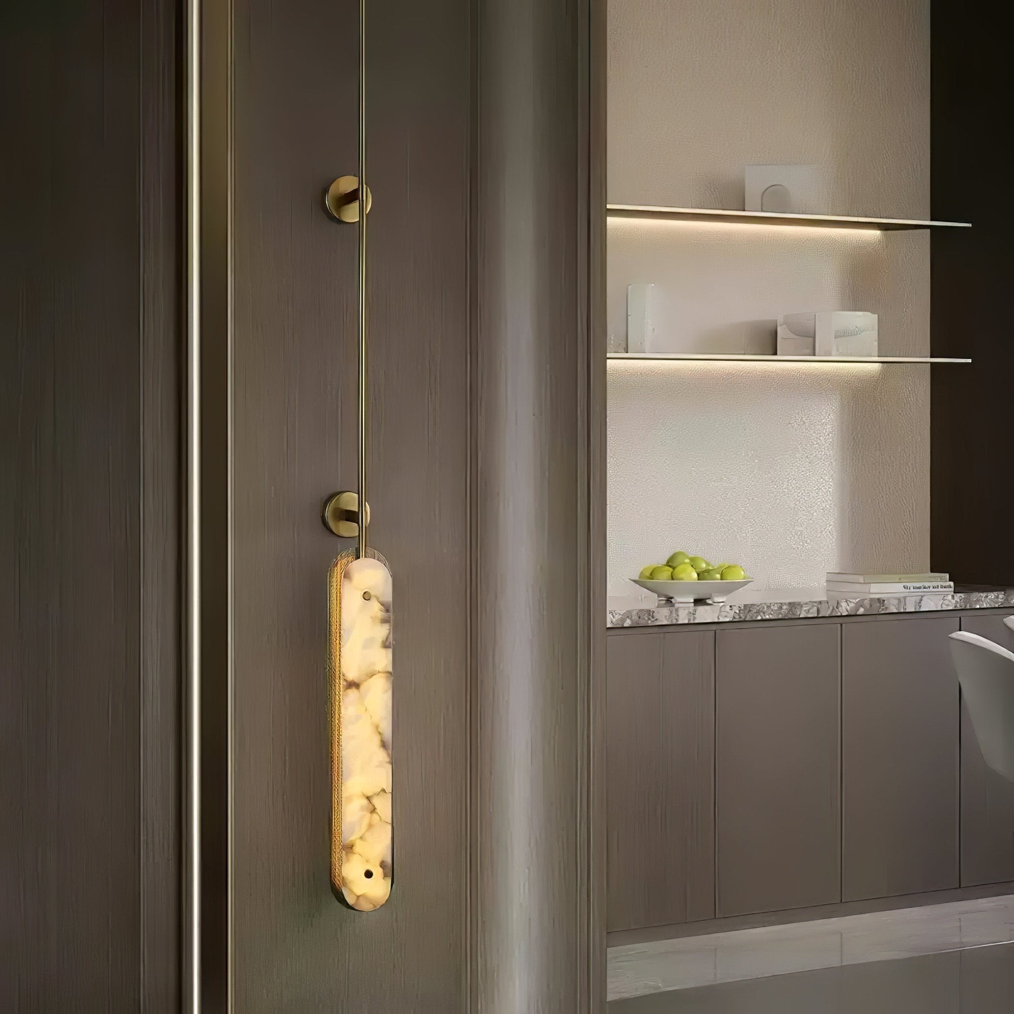 Ilaeir Vertical Alabaster Pendant Light - Blowlighting