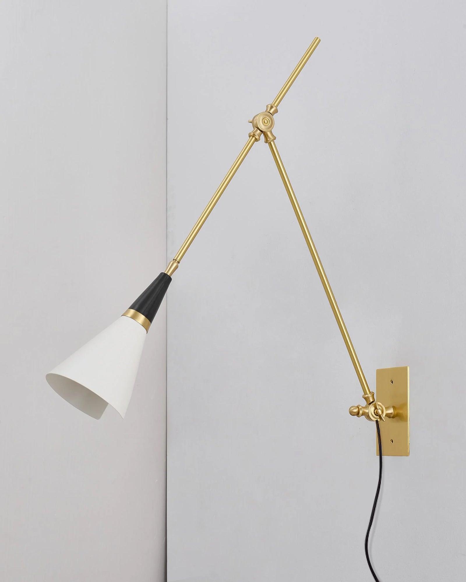 Magari Plug In Wall Lamp - Blowlighting