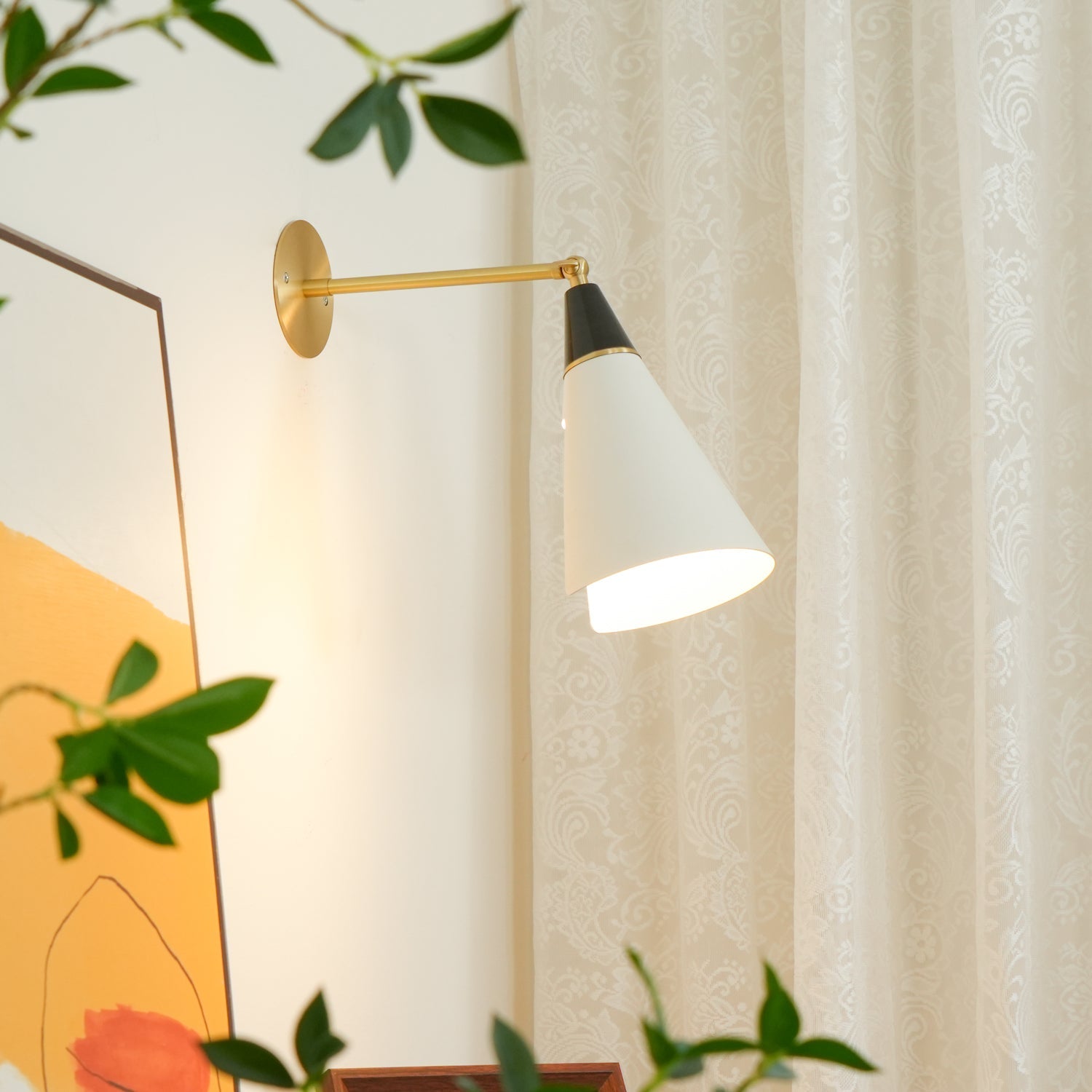 Petite Magari Wall Lamp - Blowlighting
