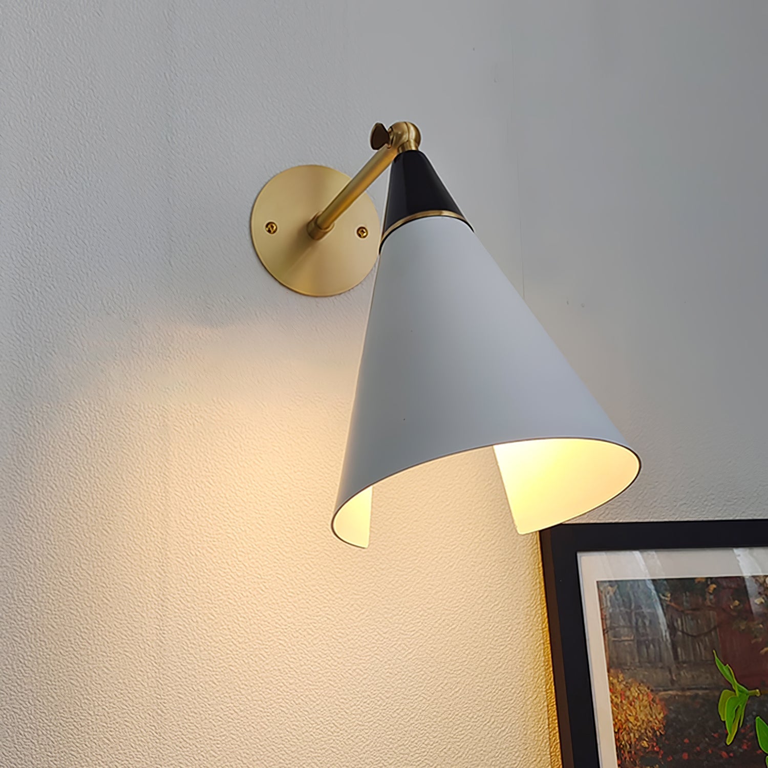 Petite Magari Wall Lamp - Blowlighting