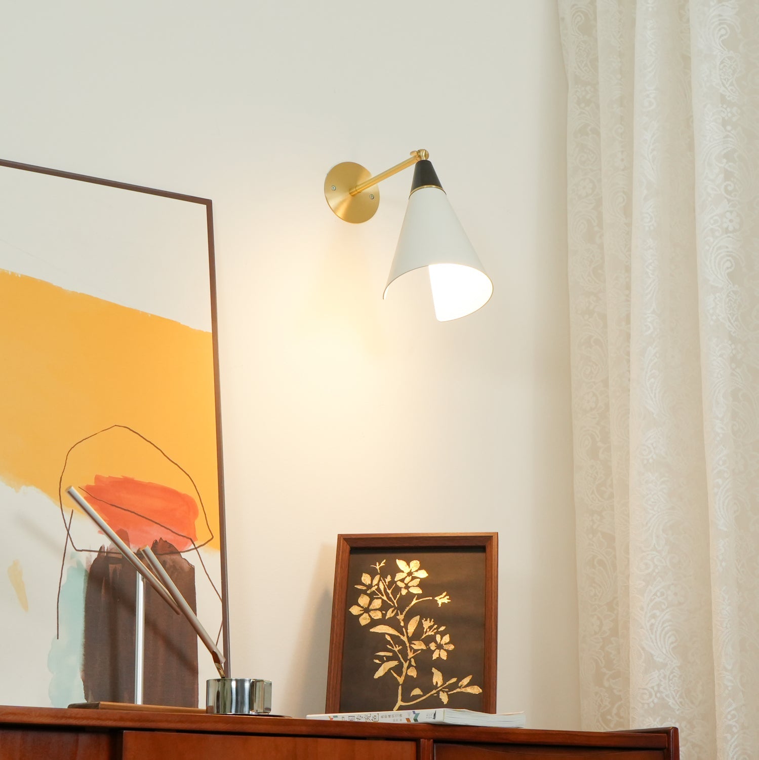Petite Magari Wall Lamp - Blowlighting