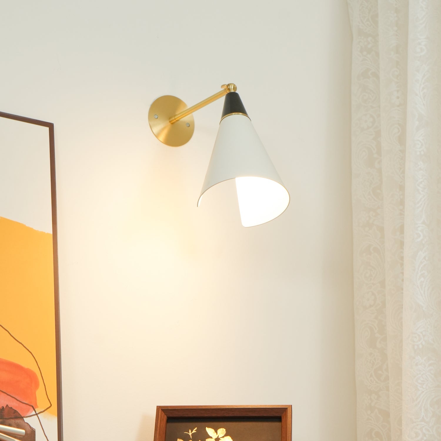 Petite Magari Wall Lamp - Blowlighting