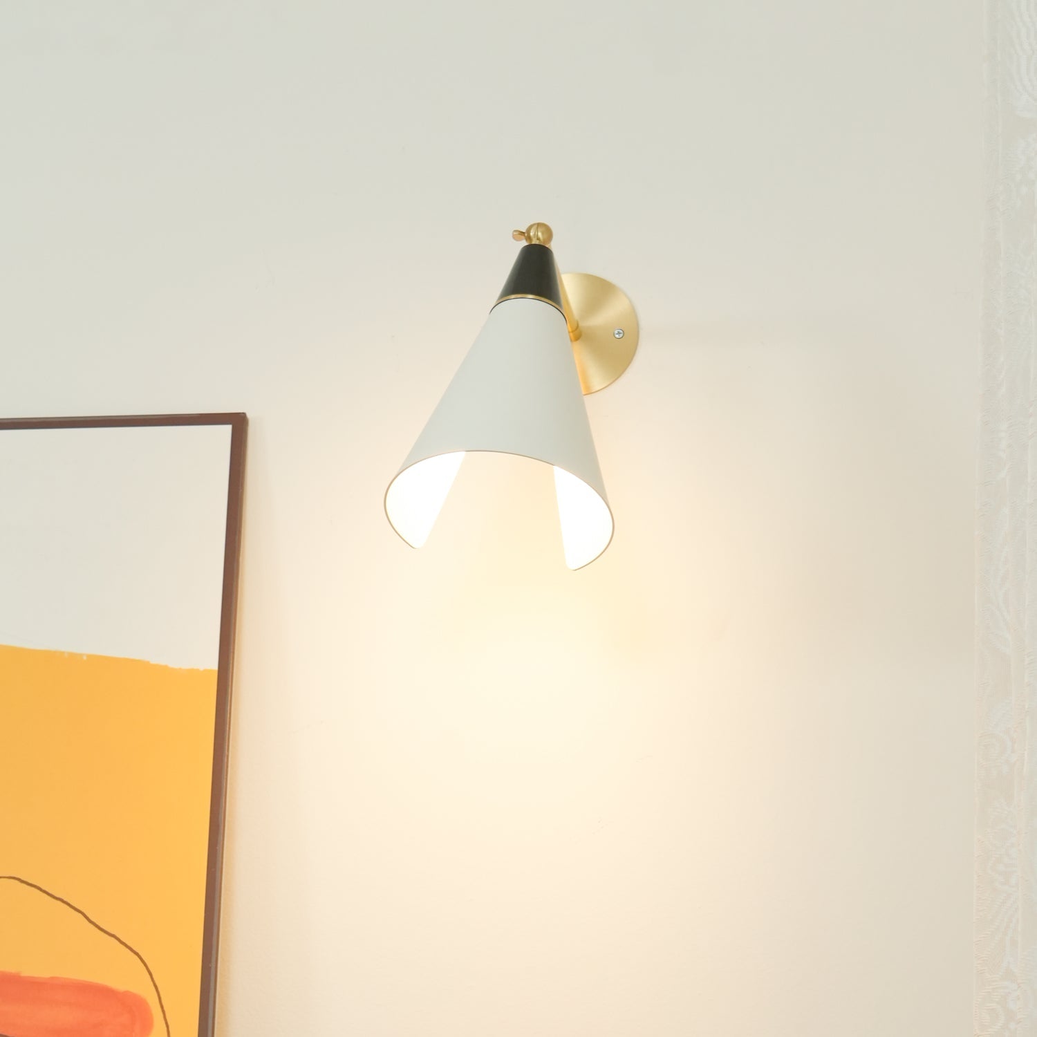 Petite Magari Wall Lamp - Blowlighting
