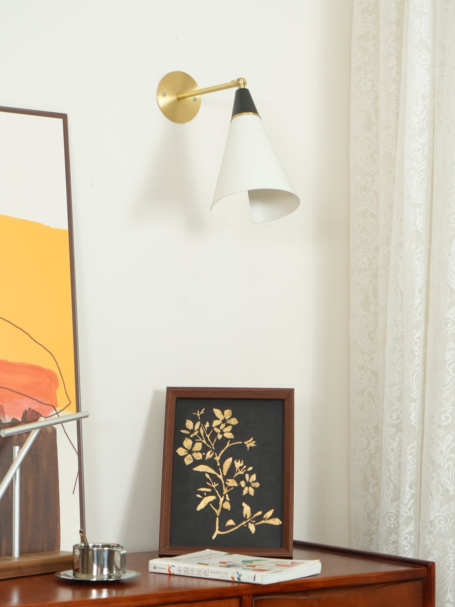 Petite Magari Wall Lamp - Blowlighting