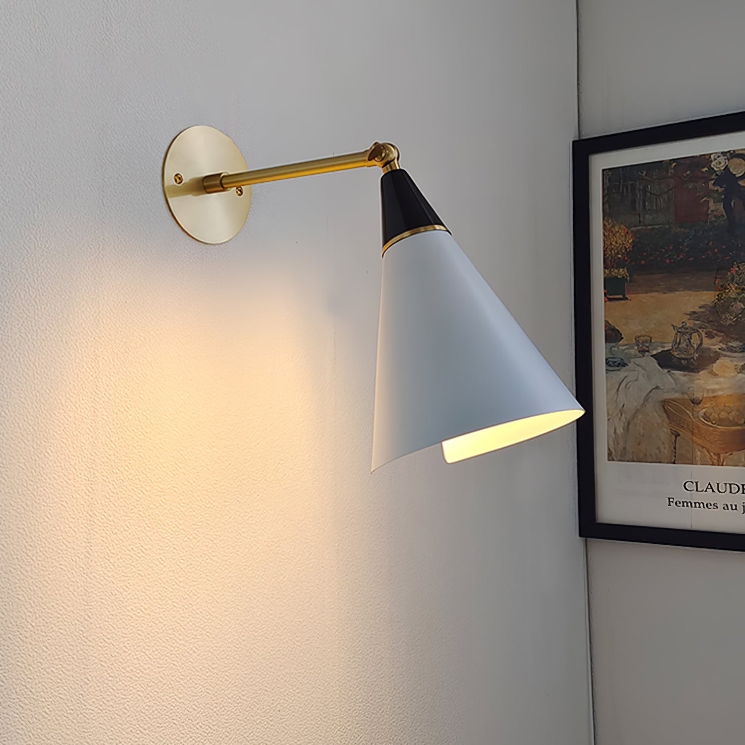 Petite Magari Wall Lamp - Blowlighting