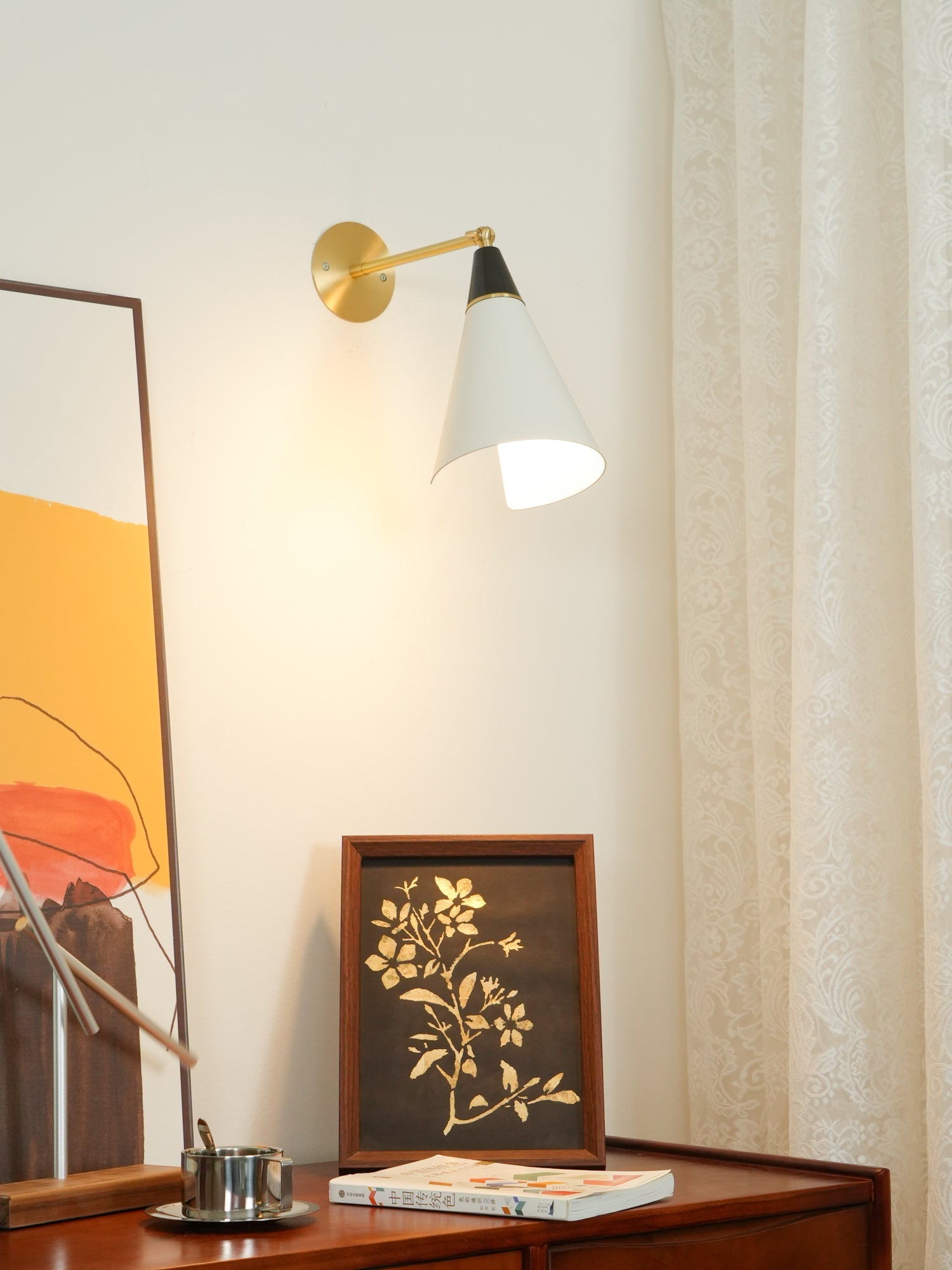 Petite Magari Wall Lamp - Blowlighting