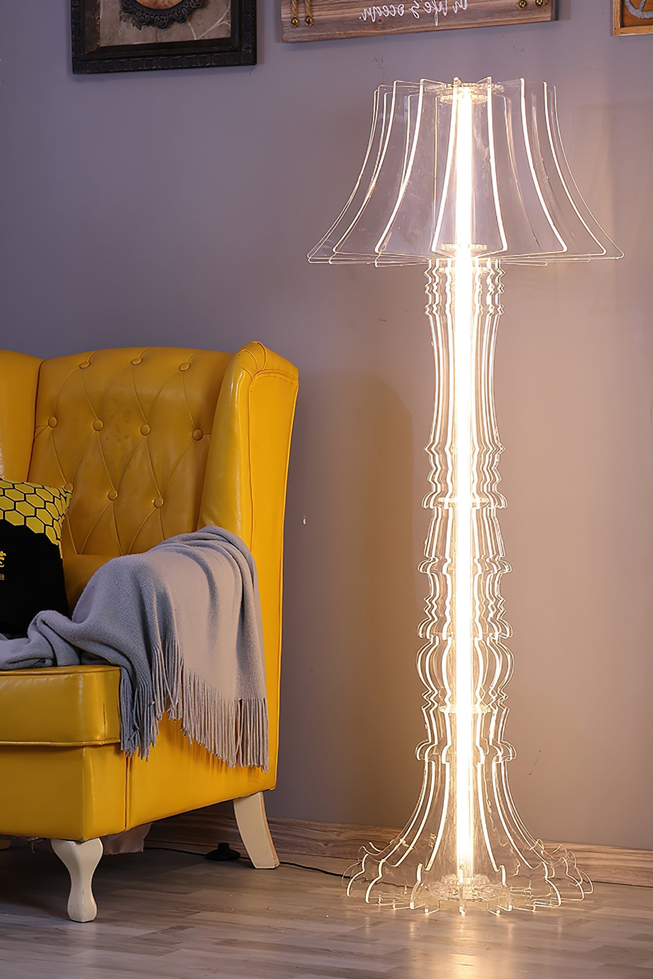 Elmariel Sculptural Acrylic Table Lamp - Blowlighting