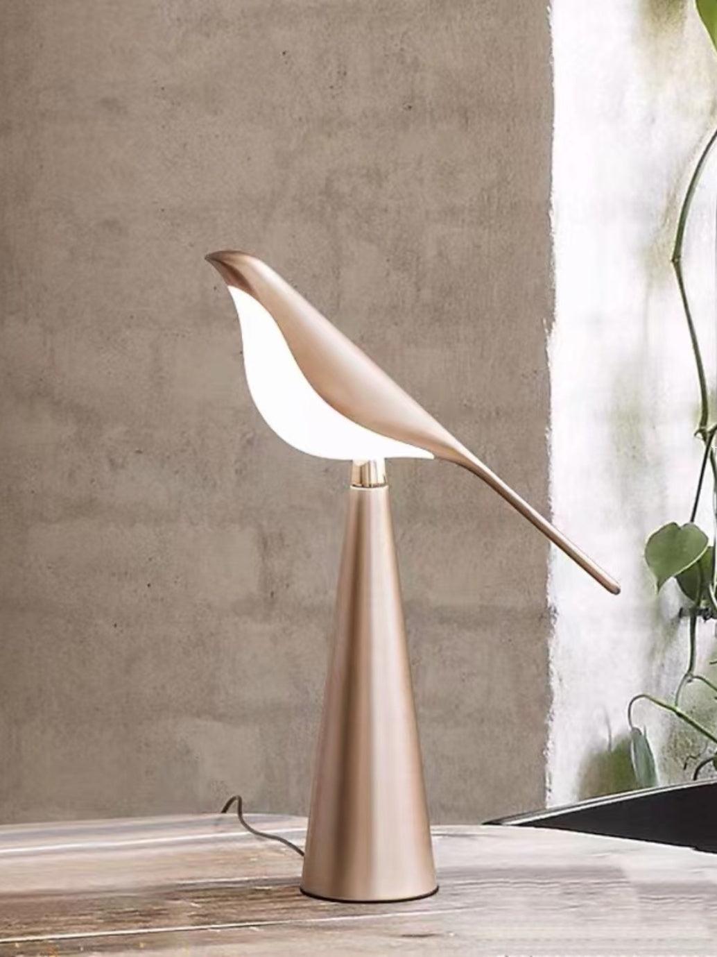 Magpie Art Table Lamp - Blowlighting