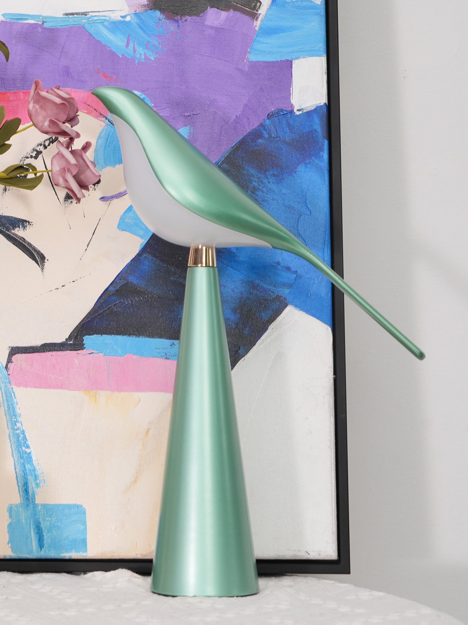 Magpie Art Table Lamp - Blowlighting