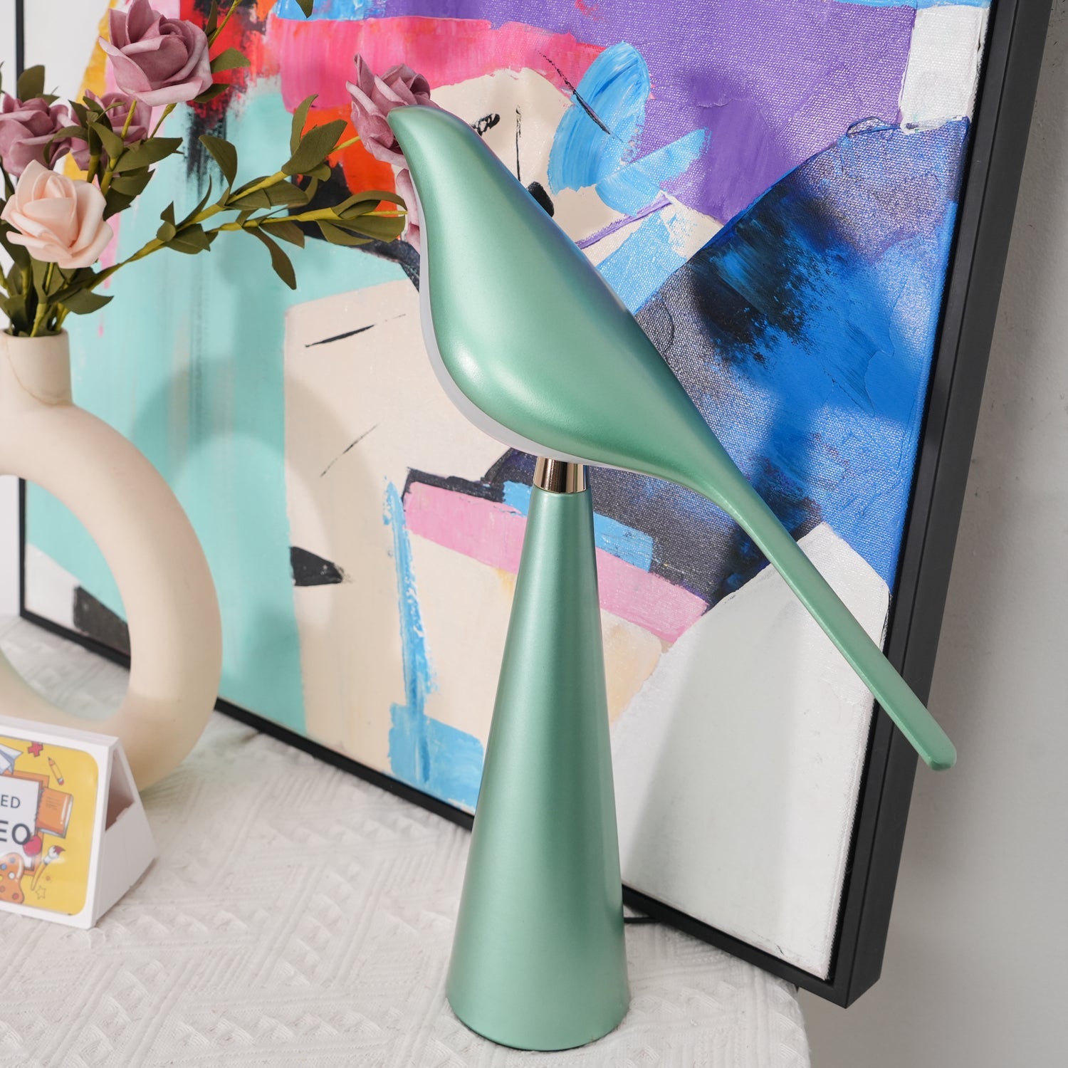 Magpie Art Table Lamp - Blowlighting