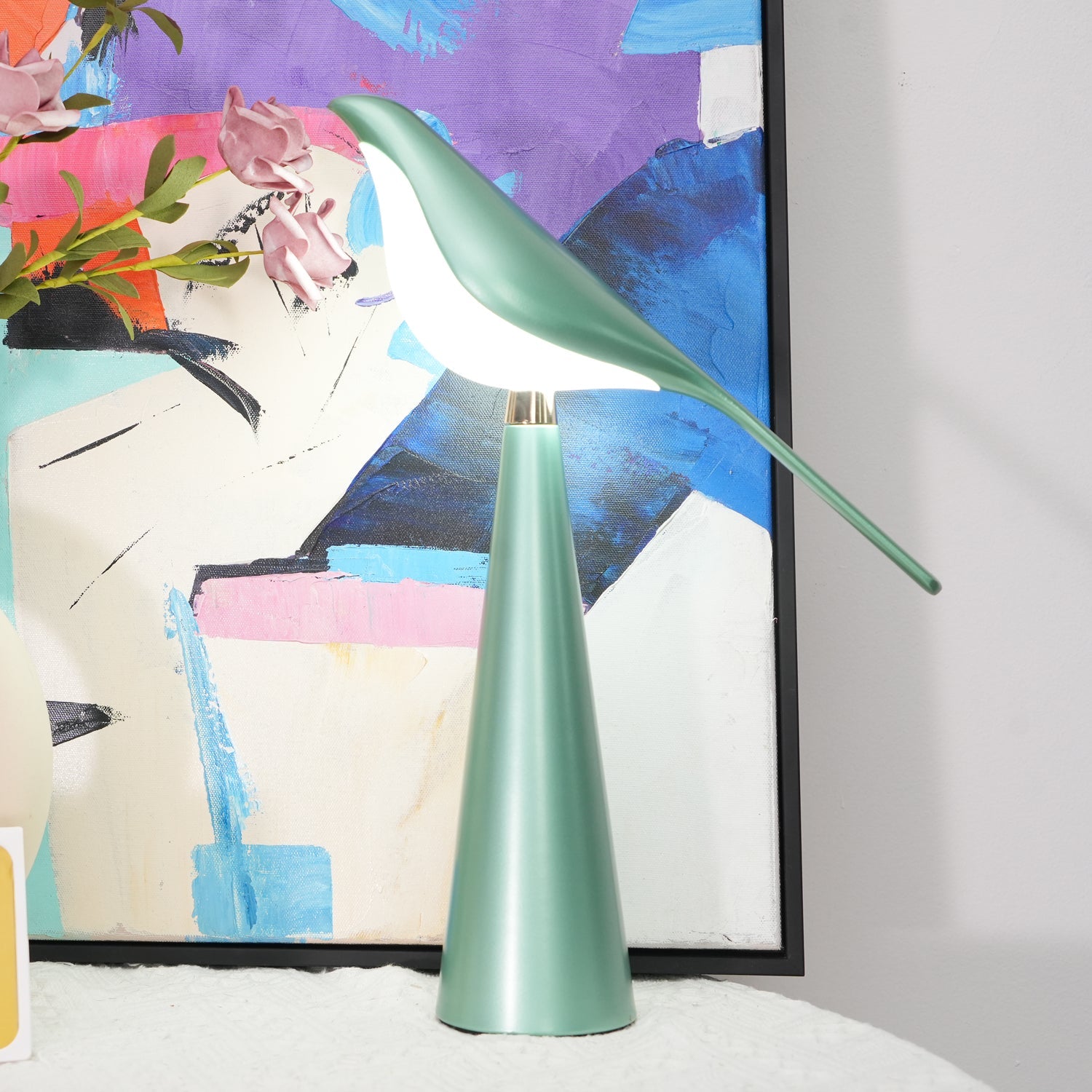 Magpie Art Table Lamp - Blowlighting