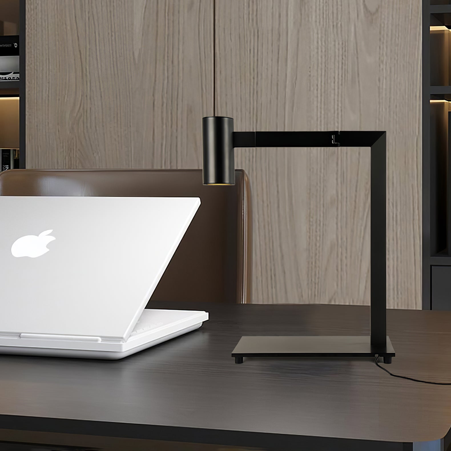 Mahari Table Lamp - Blowlighting