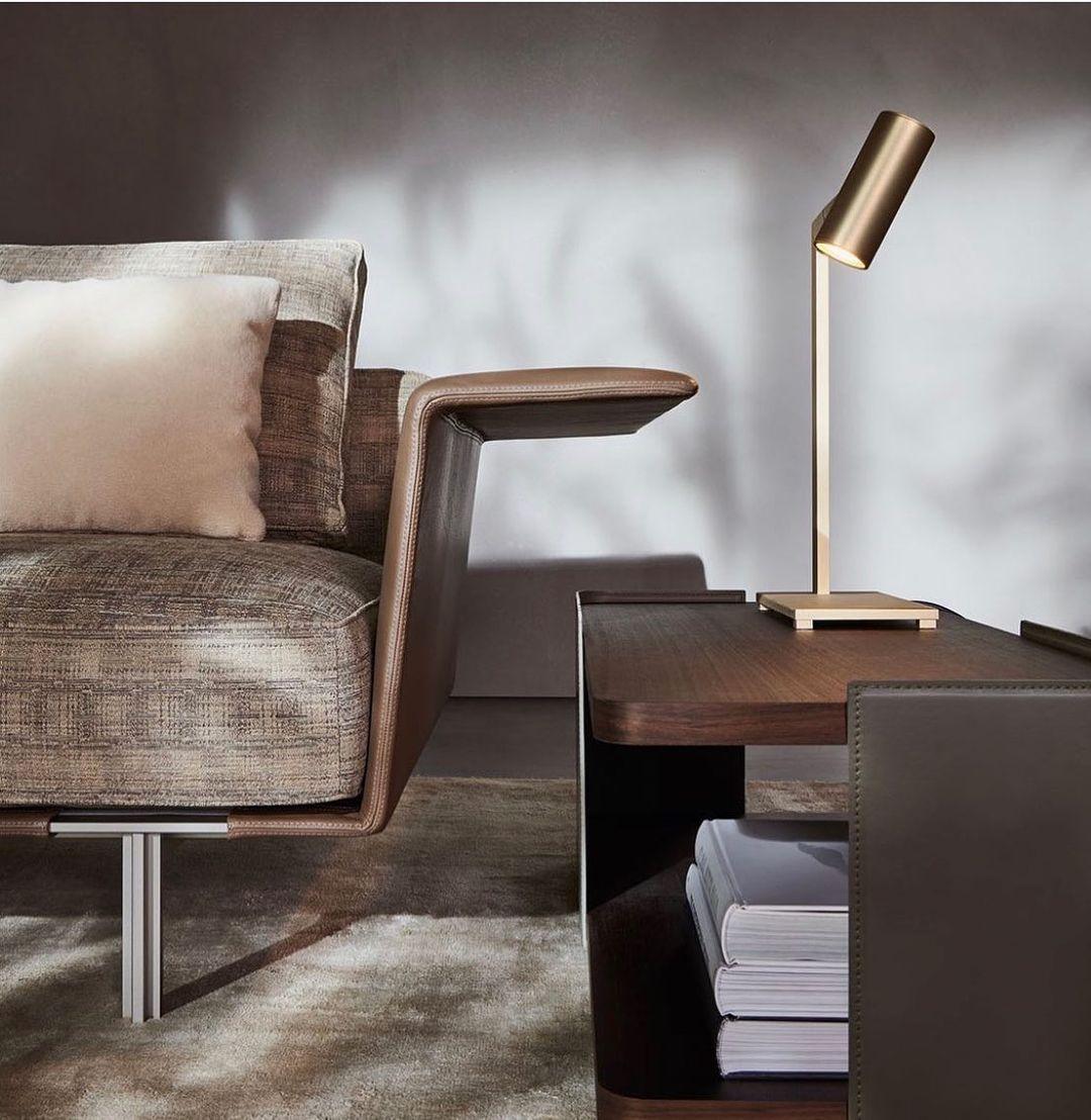 Mahari Table Lamp - Blowlighting