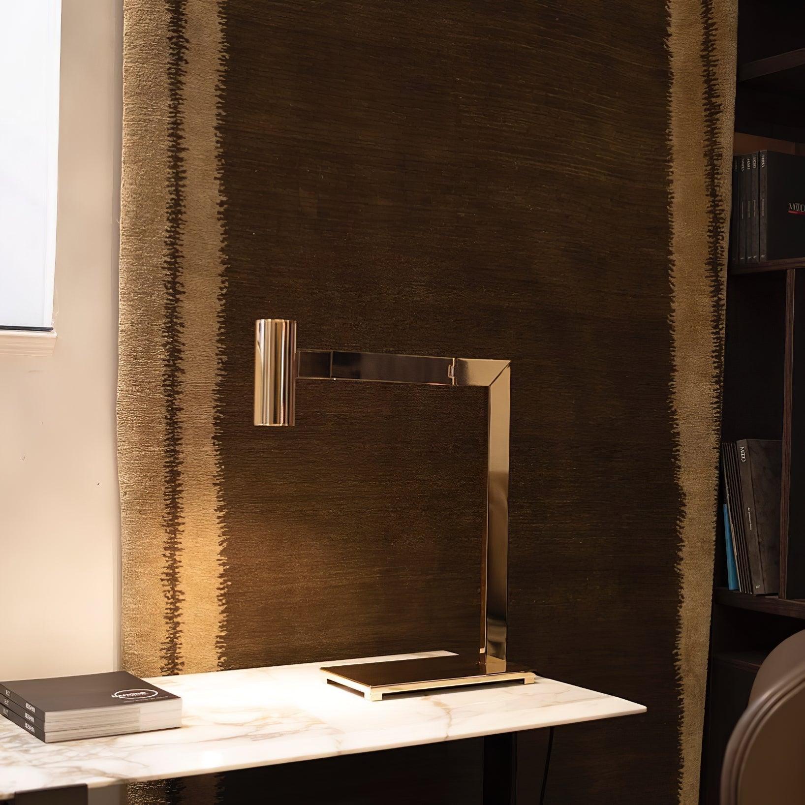 Mahari Table Lamp - Blowlighting