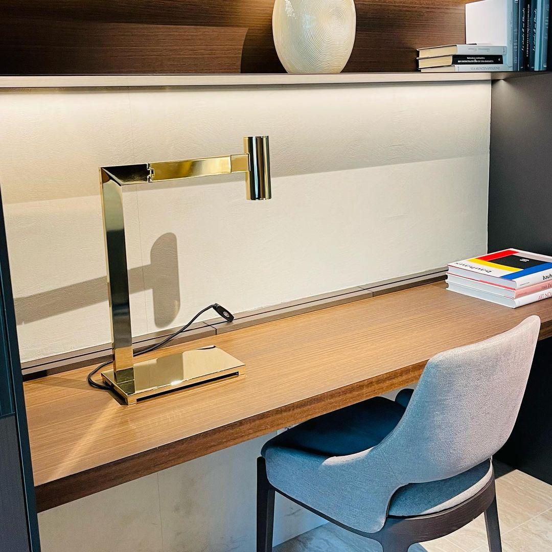 Mahari Table Lamp - Blowlighting