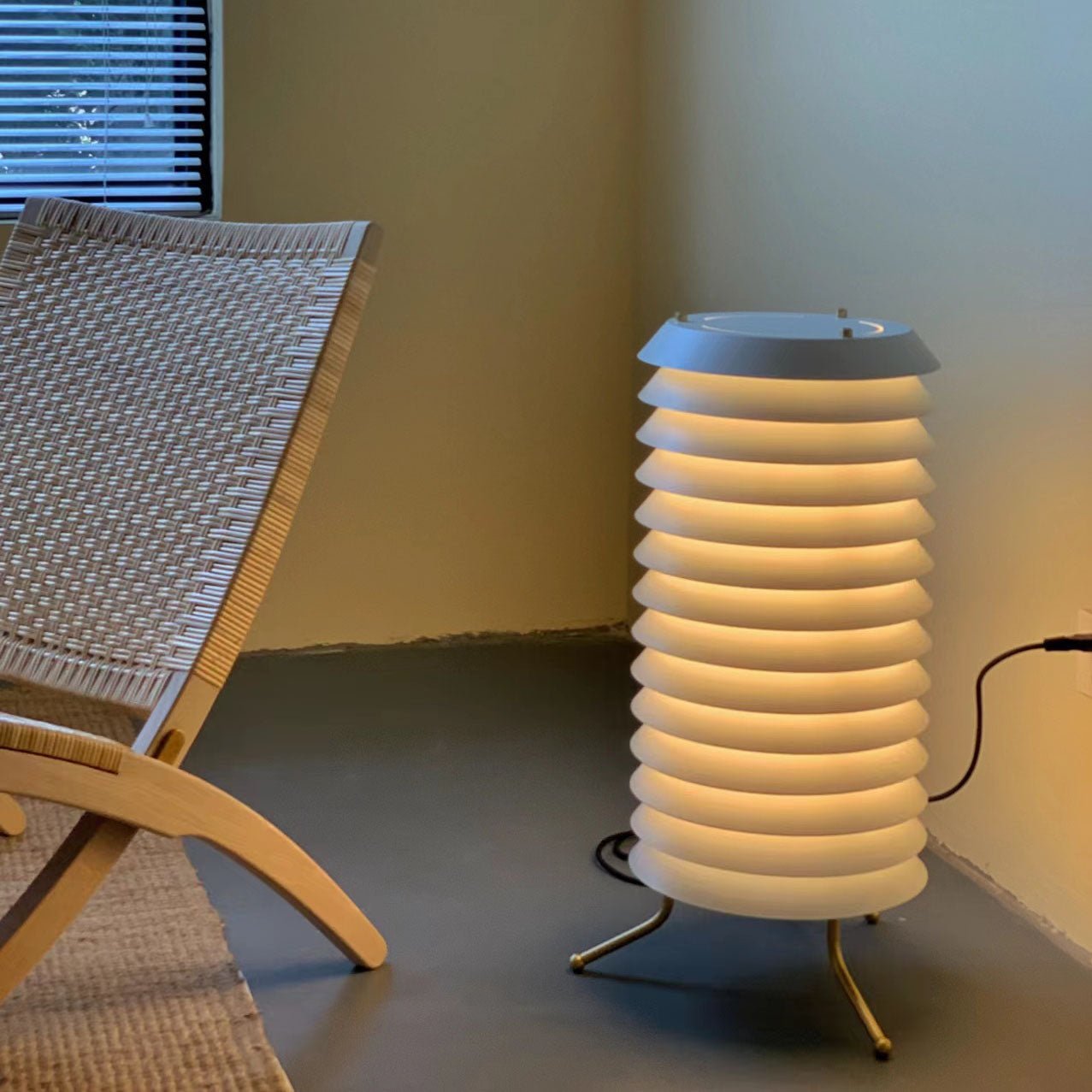 Baltic Tower Table Lamp - Blowlighting