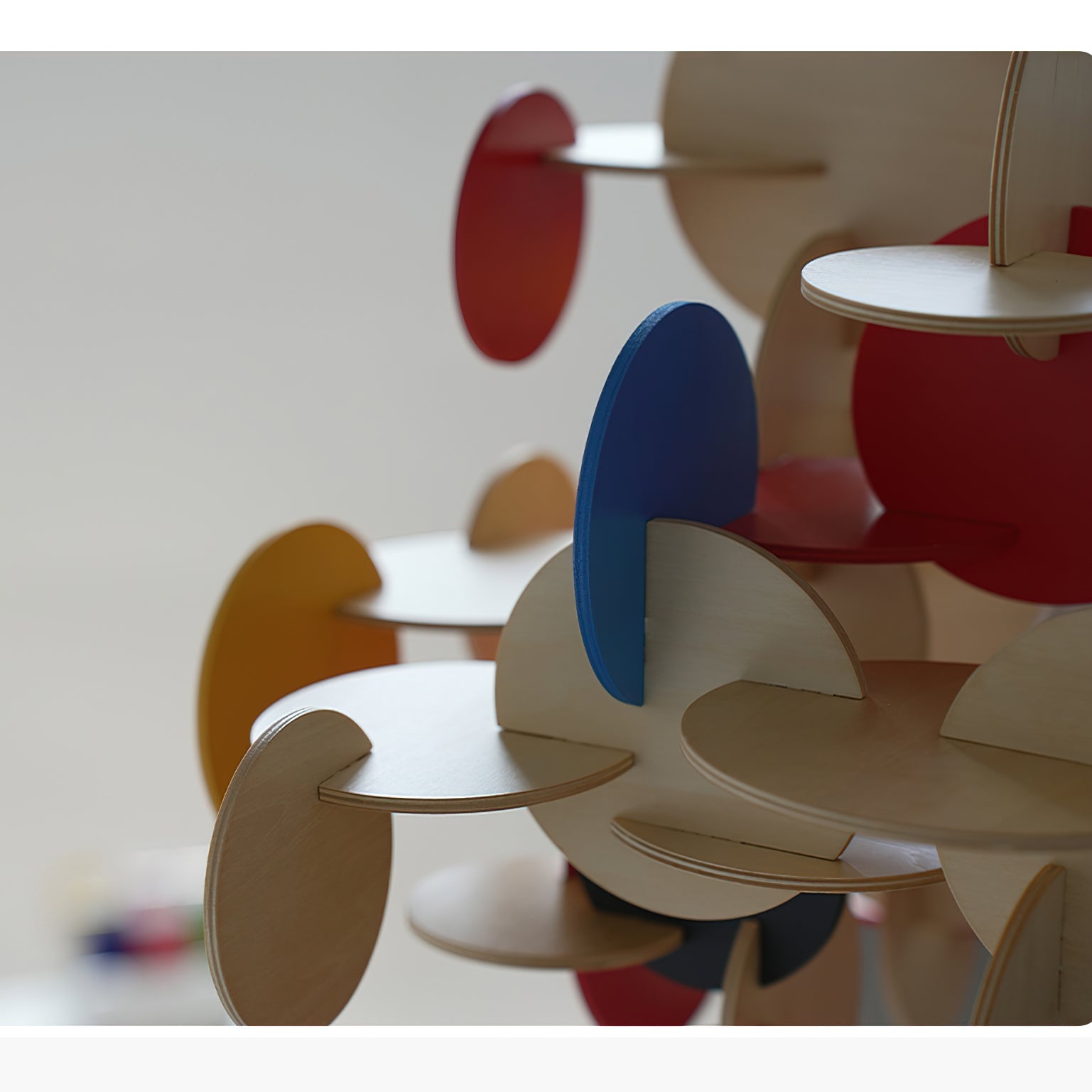 Mailone Kinetic Wood Pendant Light