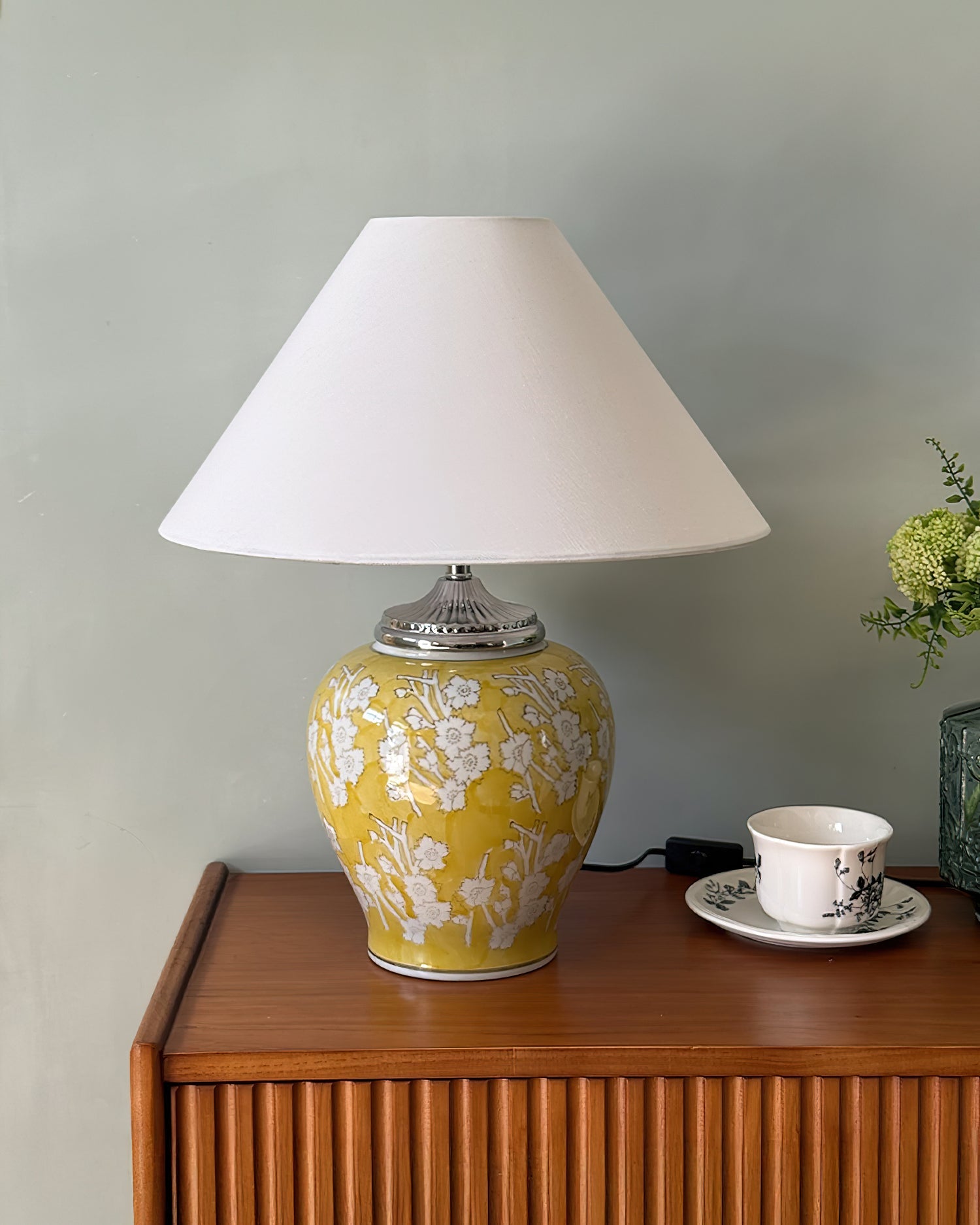 FloriGlow Artistic Ceramic Table Lamp