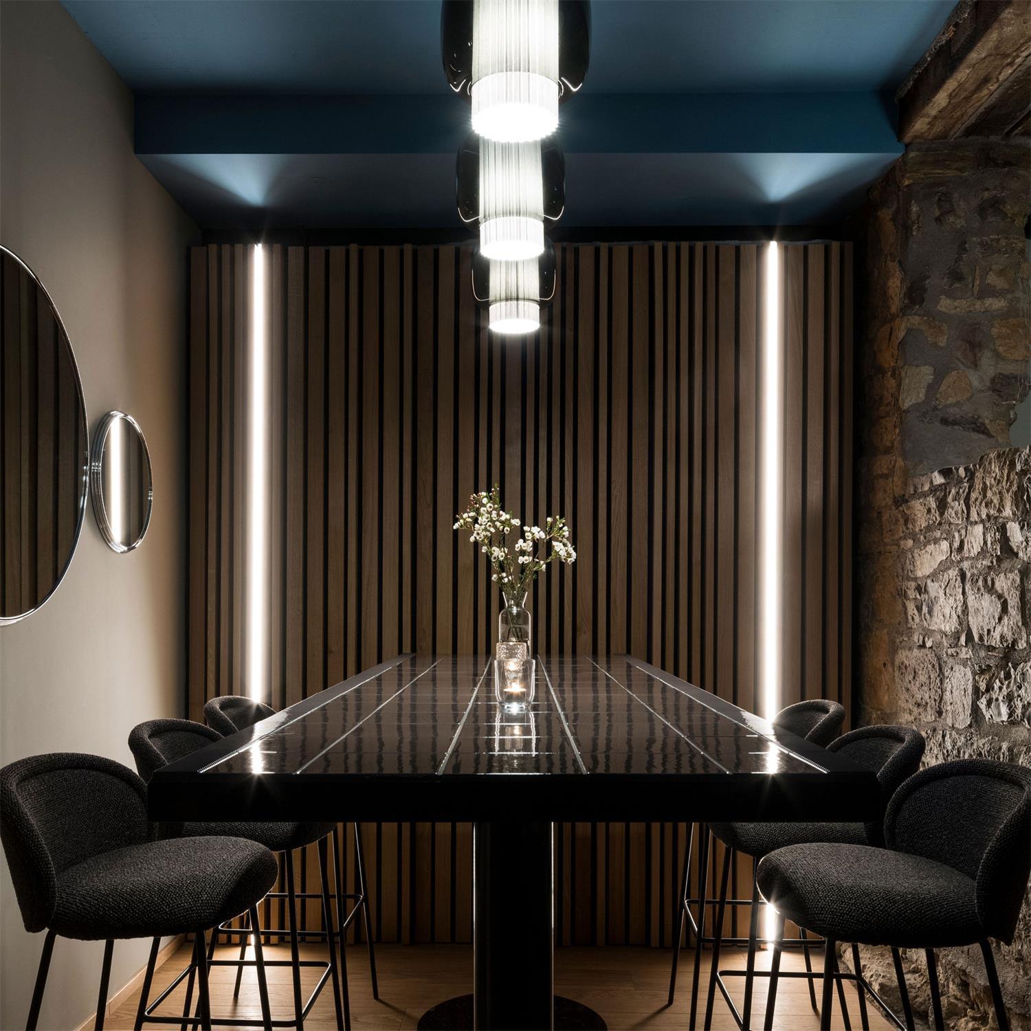 Manila T Pendant Lamp - Blowlighting