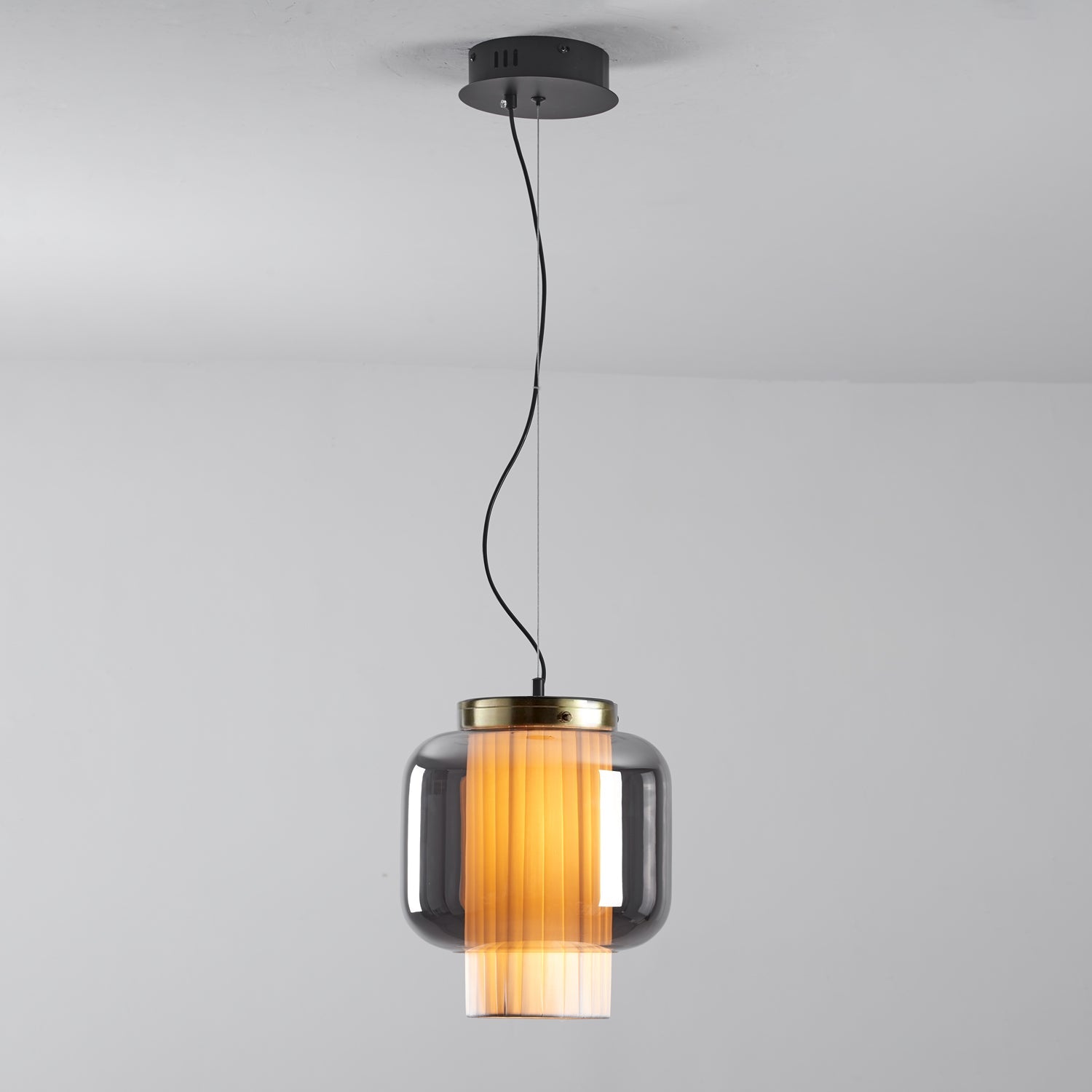 Manila T Pendant Lamp - Blowlighting