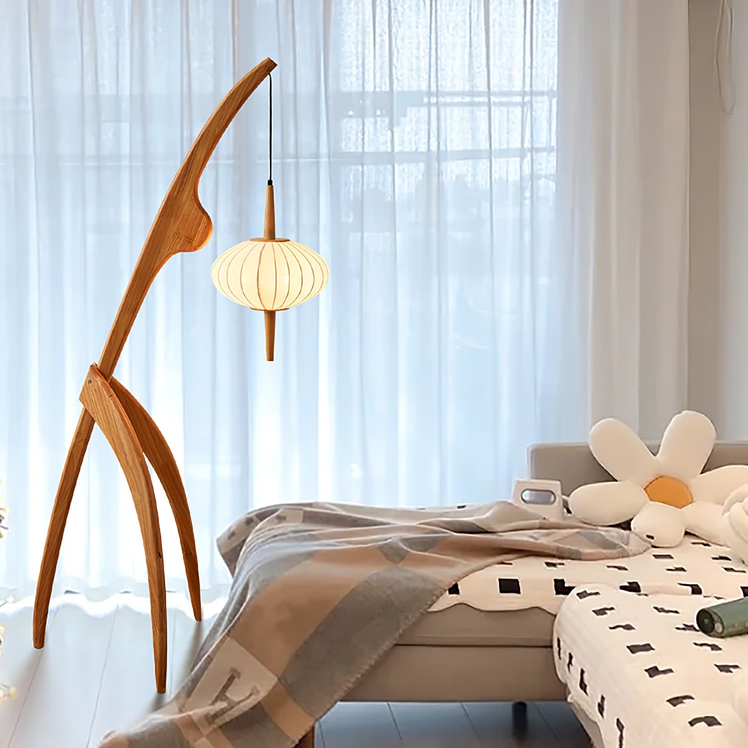 Mantis Wood Floor Lamp - Blowlighting