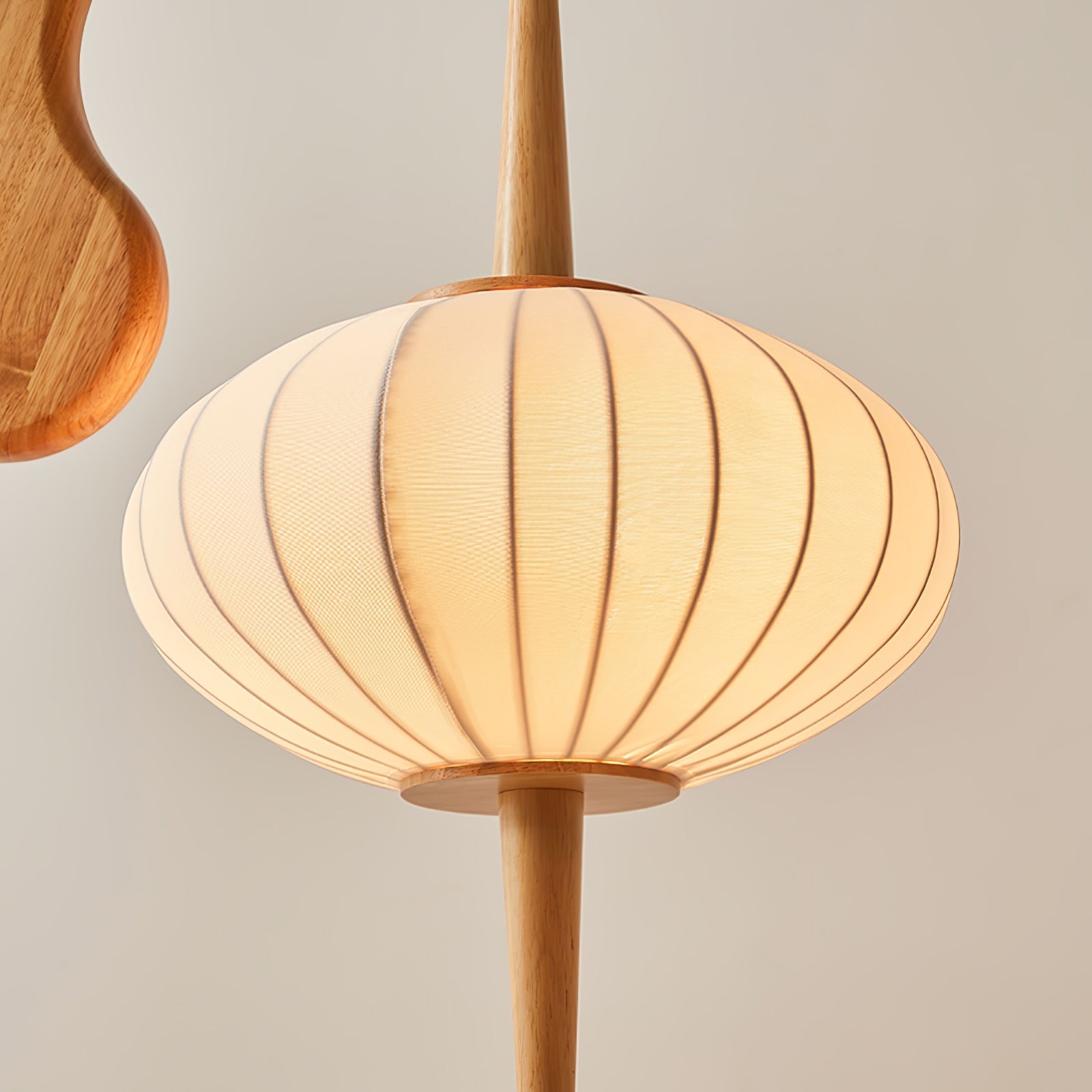 Mantis Wood Floor Lamp - Blowlighting