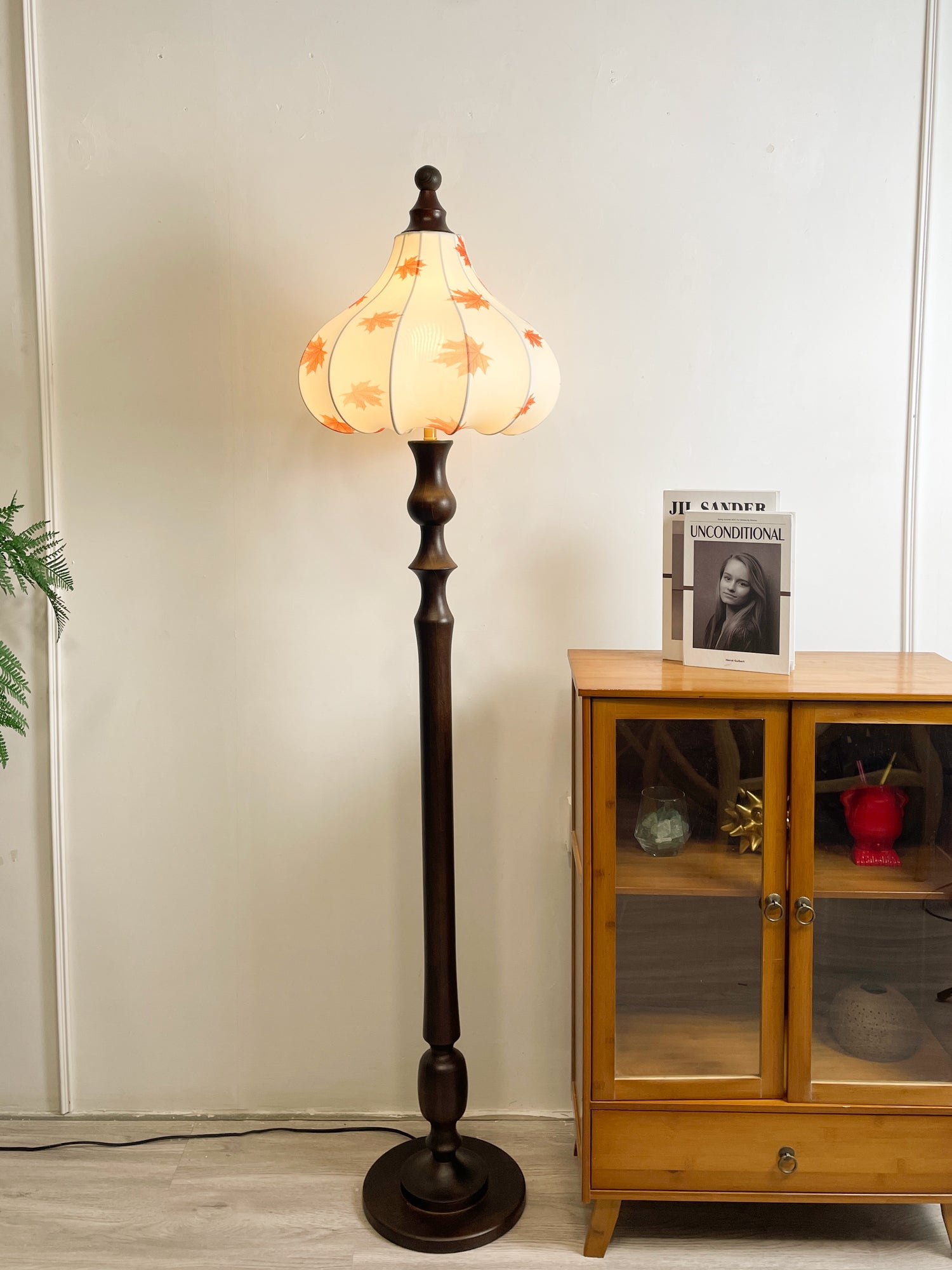 Maple Pear Floor Lamp - Blowlighting
