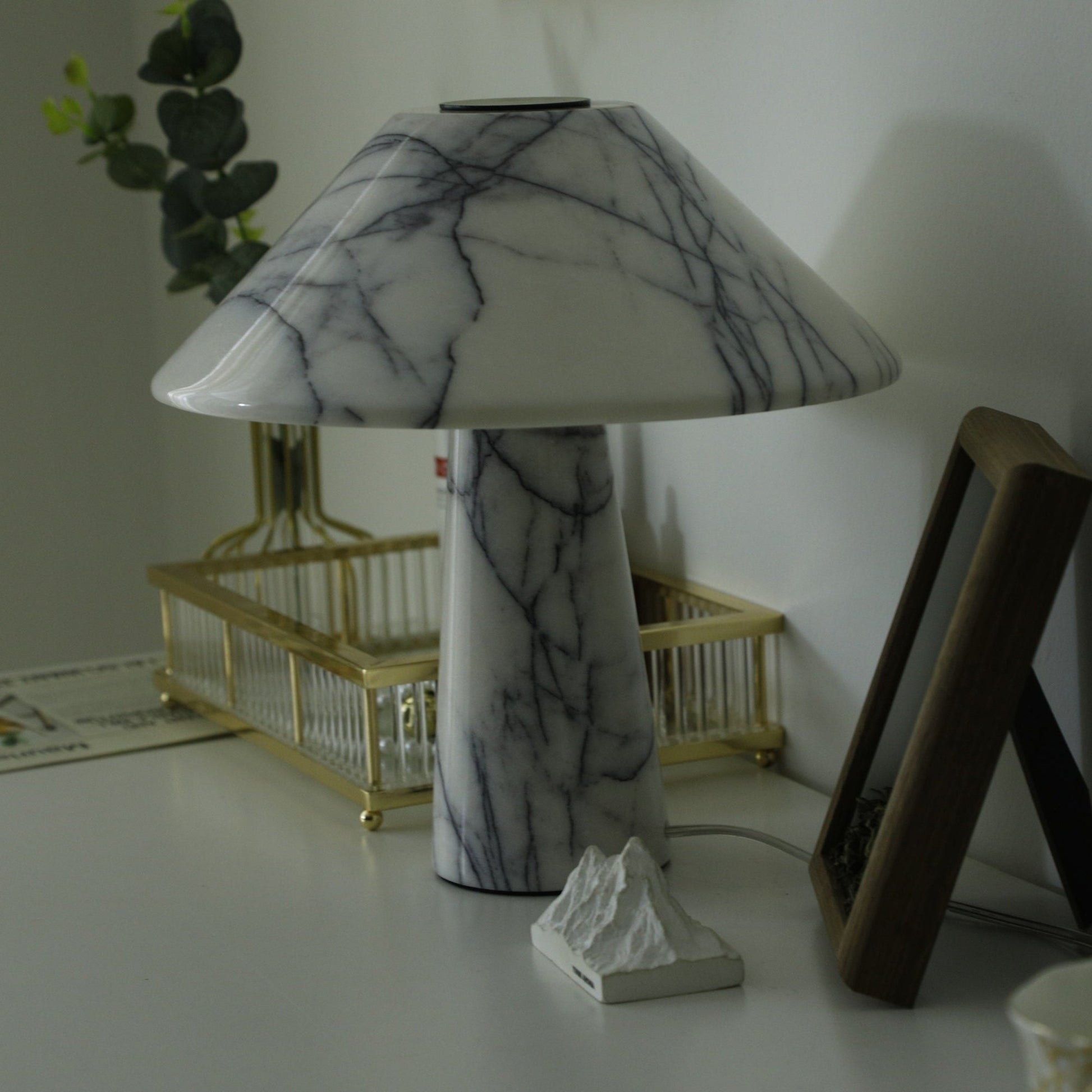 Marbella Marble Table Lamp - Blowlighting