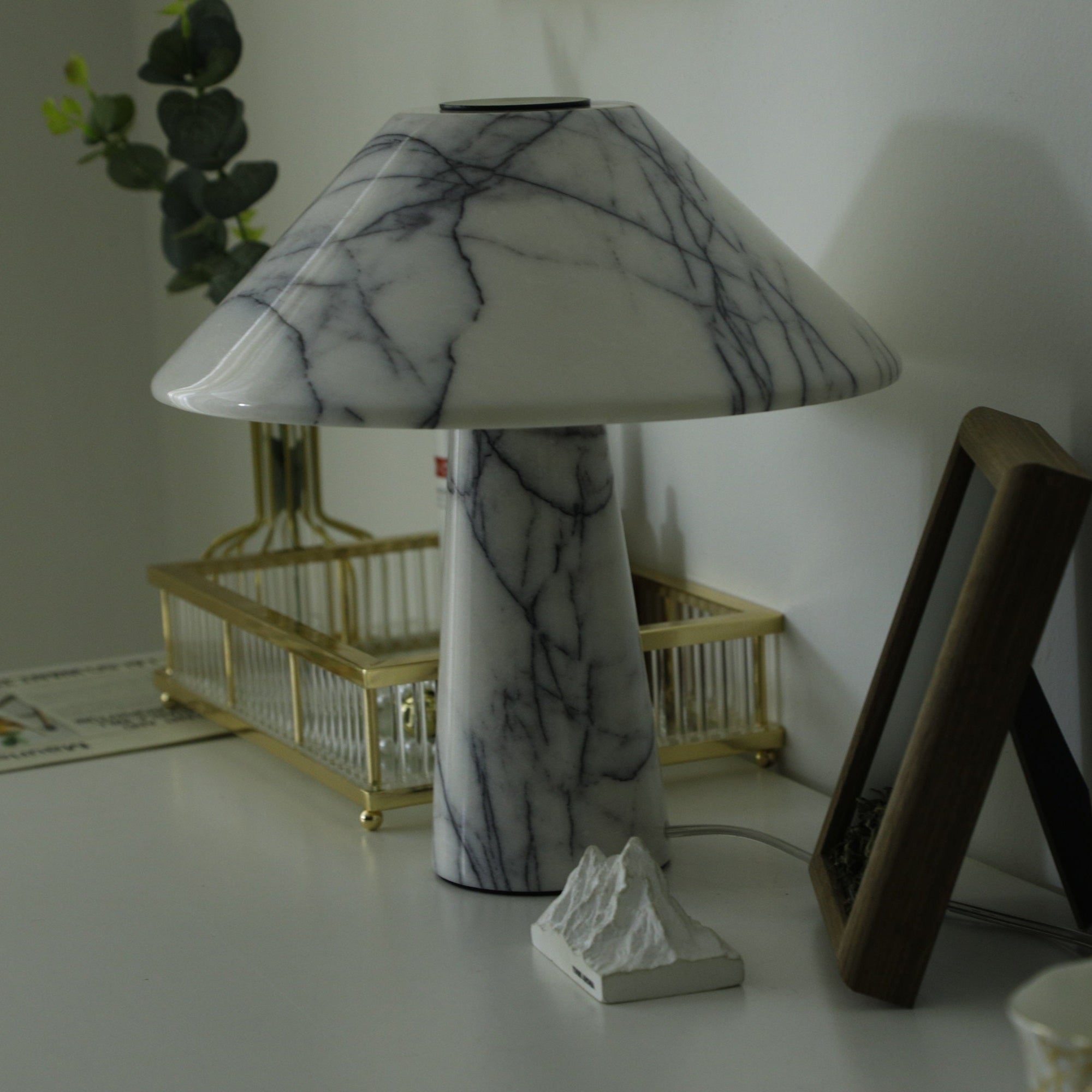 Marbella Marble Table Lamp - Blowlighting