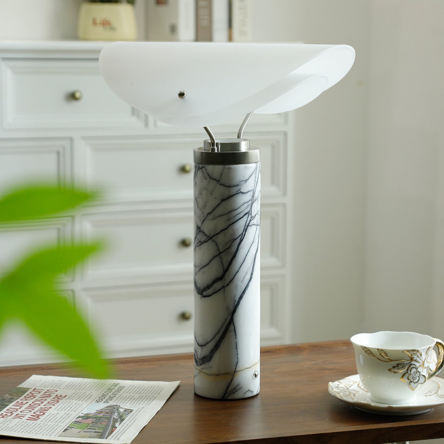 Inorielis Sculptural Travertine Table Lamp - Blowlighting