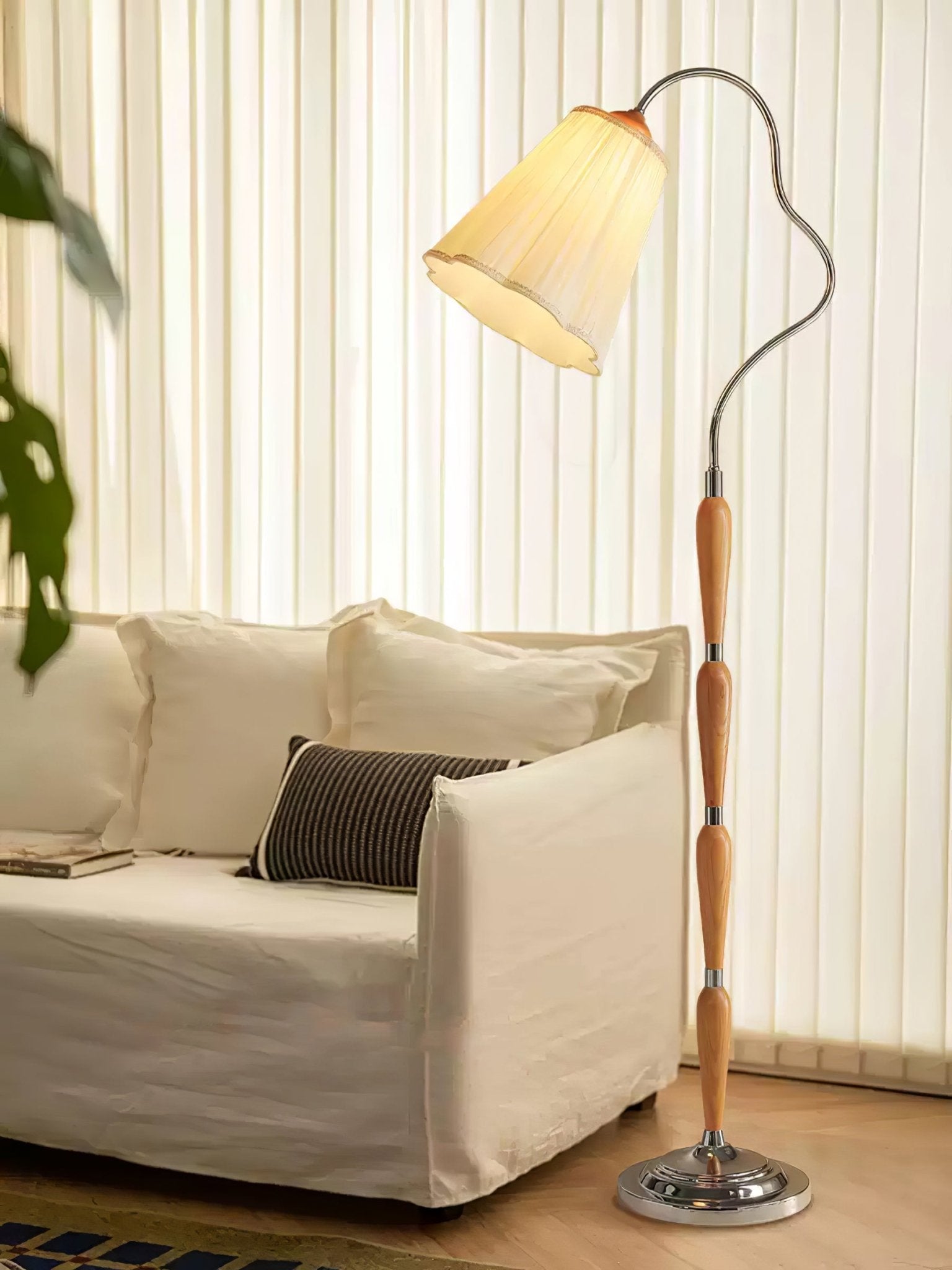Marcellus Arc Floor Lamp - Blowlighting