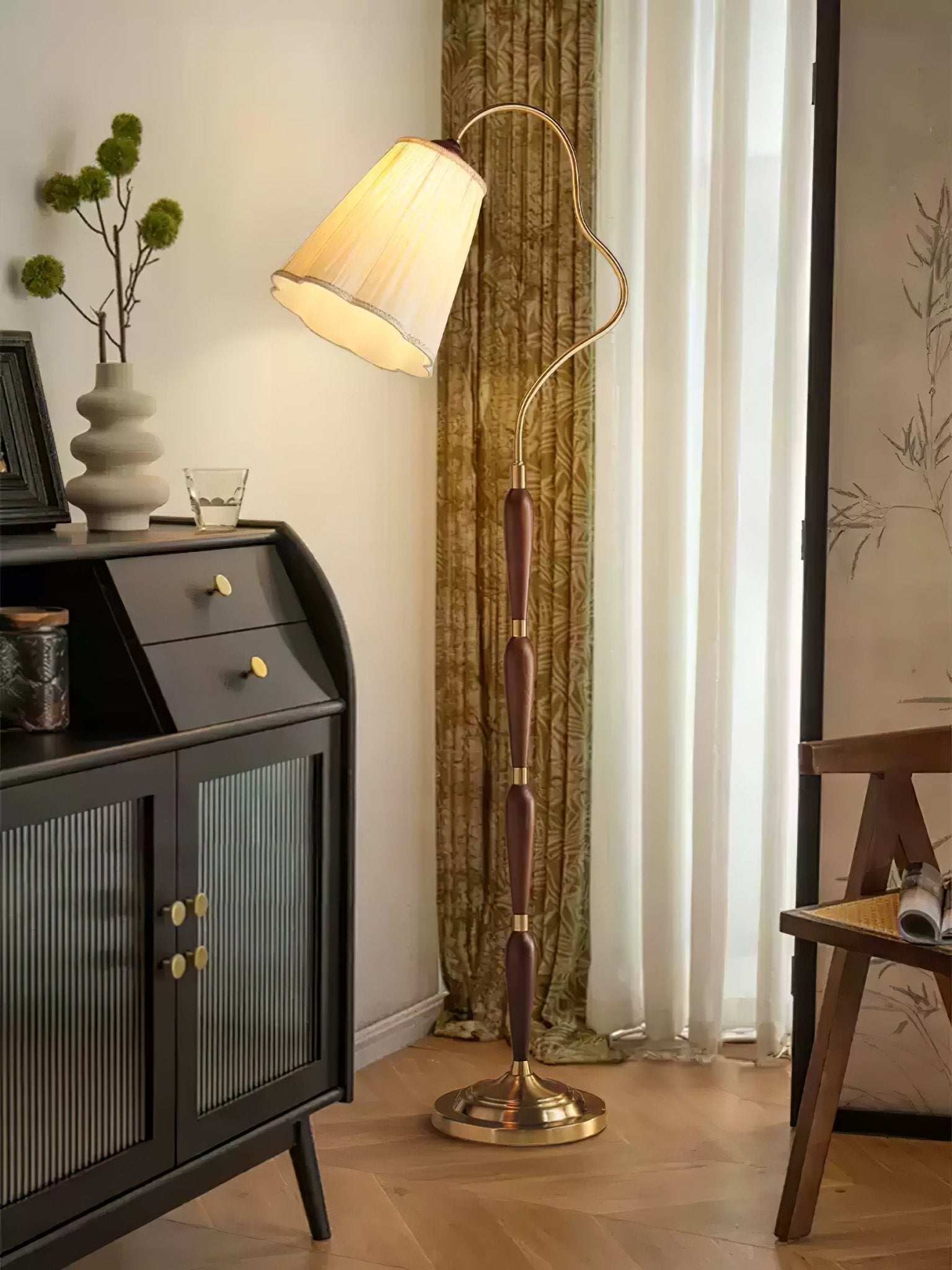 Marcellus Arc Floor Lamp - Blowlighting