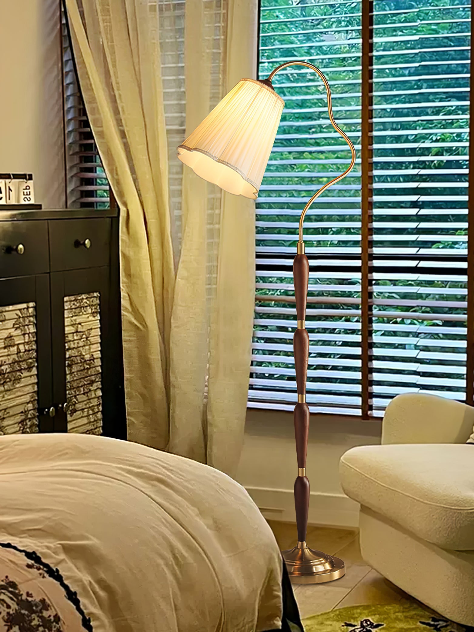 Marcellus Arc Floor Lamp - Blowlighting