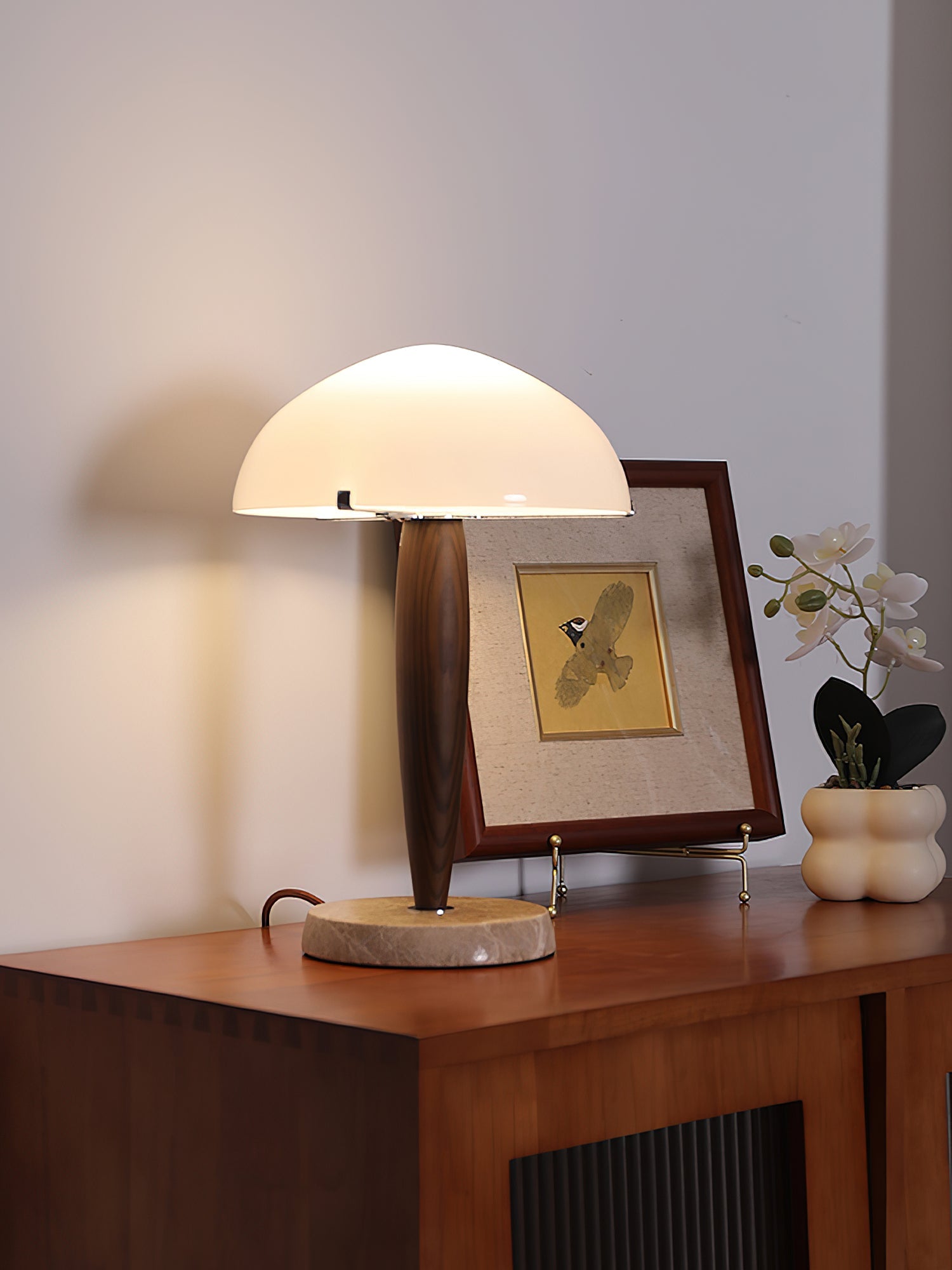 Jackson Minimalist Glass Table Lamp - Blowlighting