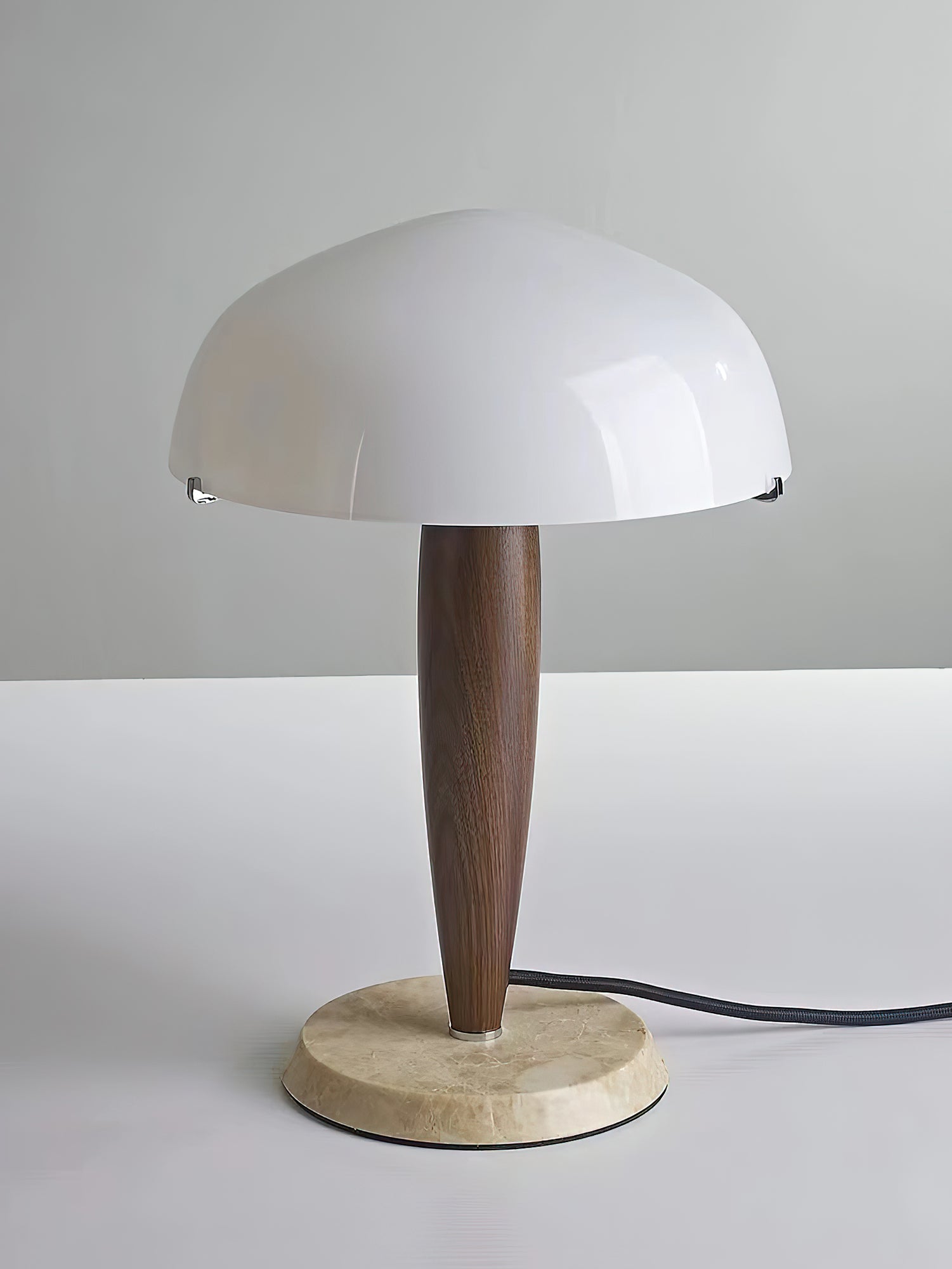 Jackson Minimalist Glass Table Lamp - Blowlighting