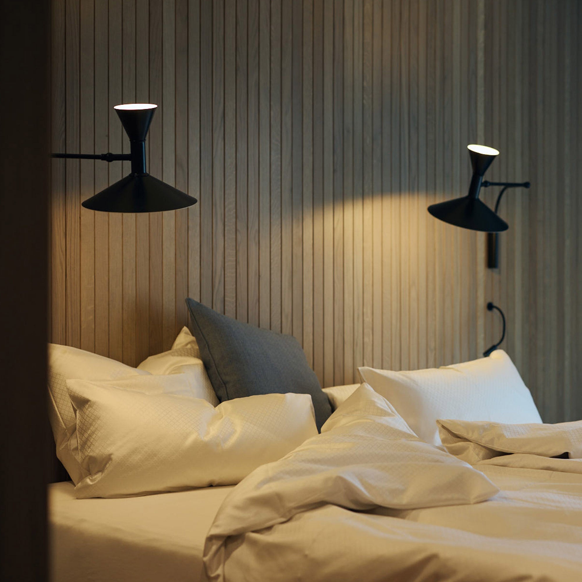 Marseille Plug-in Wall Light - Blowlighting