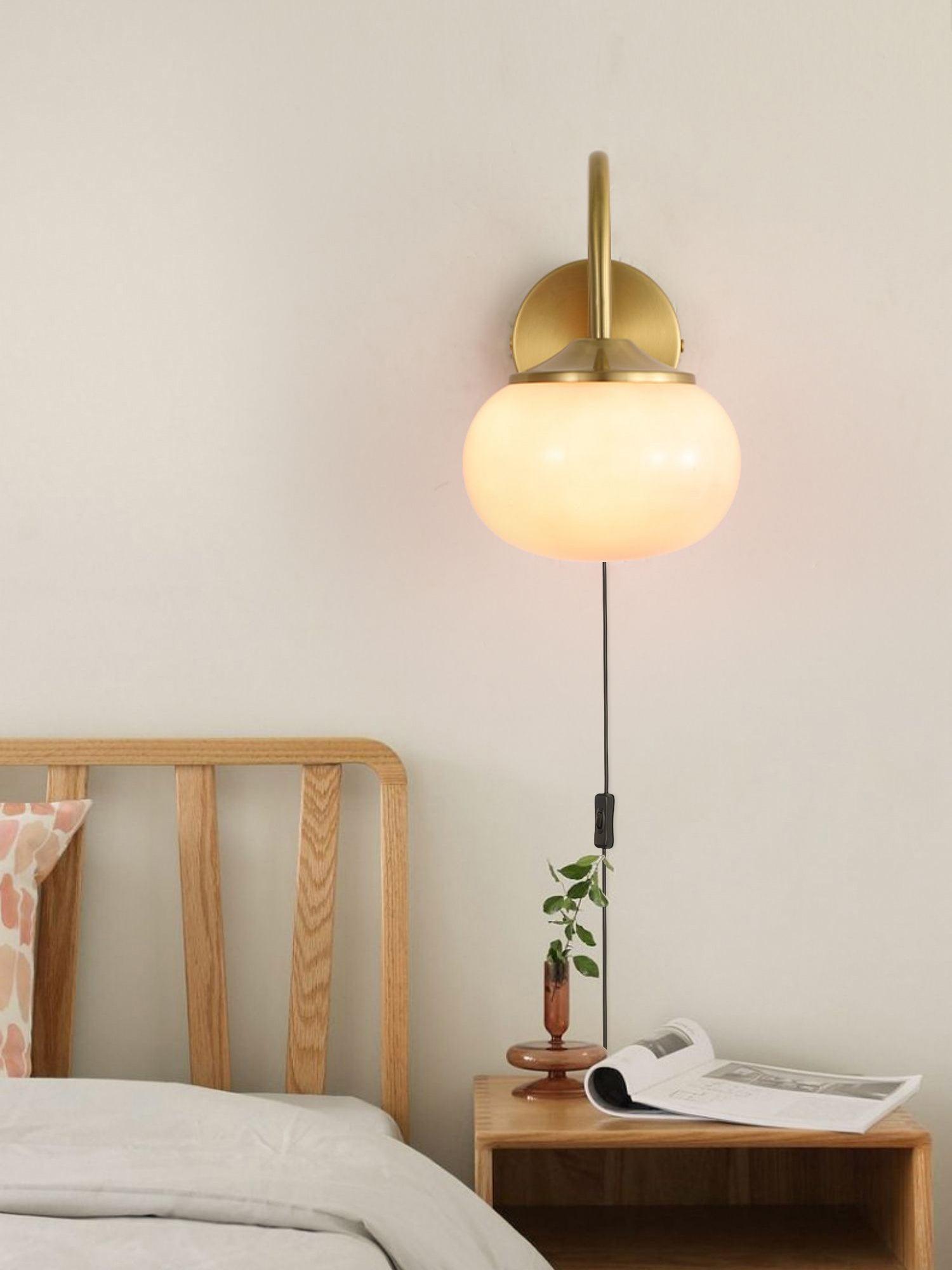 Marshmallow Plug-in Sconce - Blowlighting