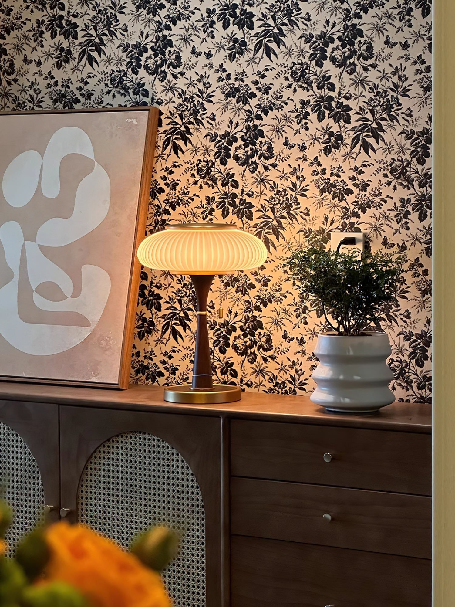 Matsutake Table Lamp - Blowlighting