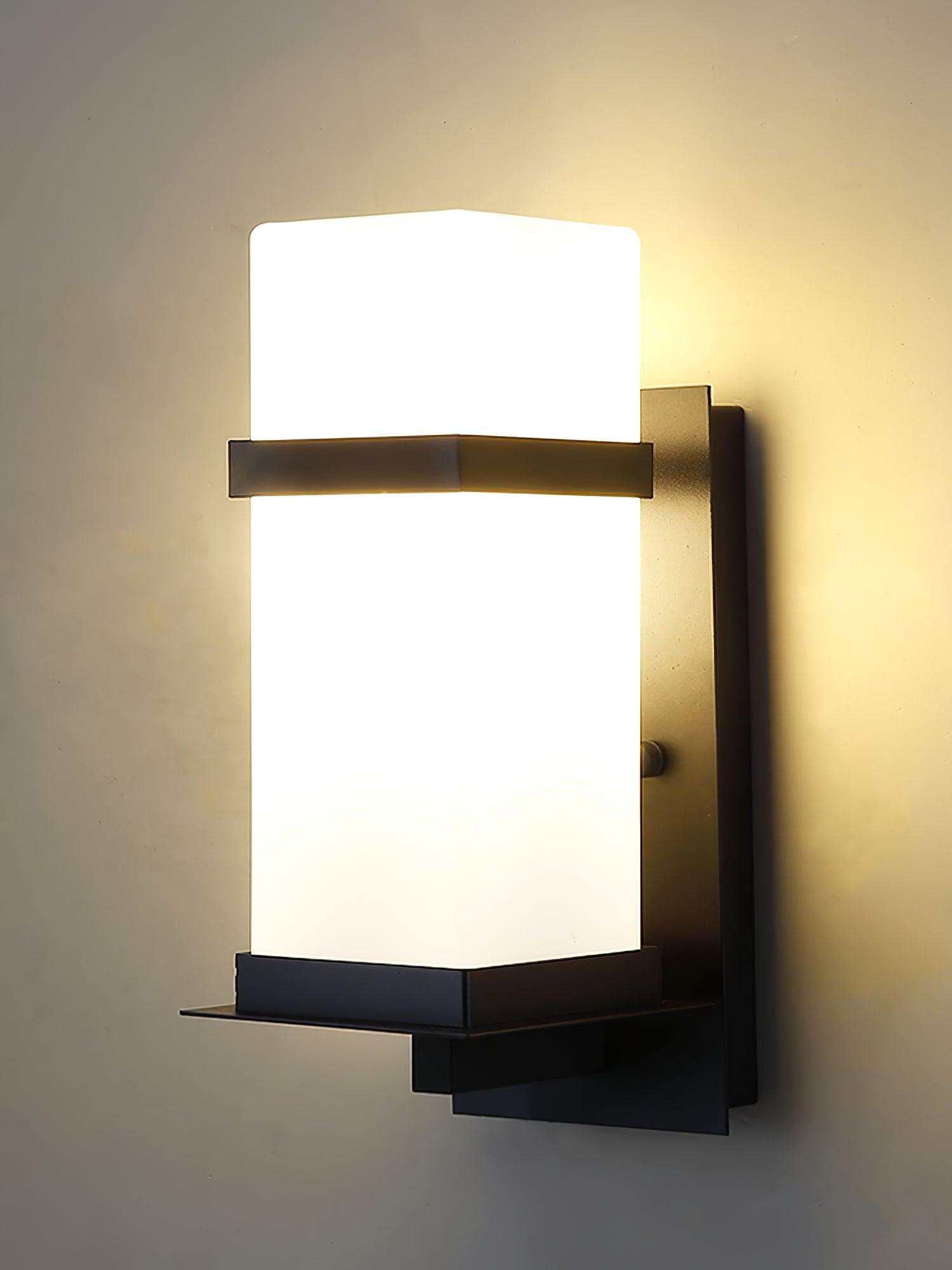 Mcdade Outdoor Wall Light - Blowlighting