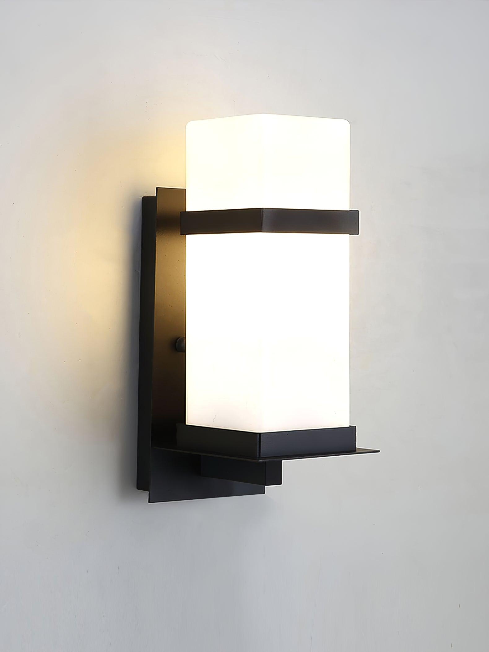 Mcdade Outdoor Wall Light - Blowlighting