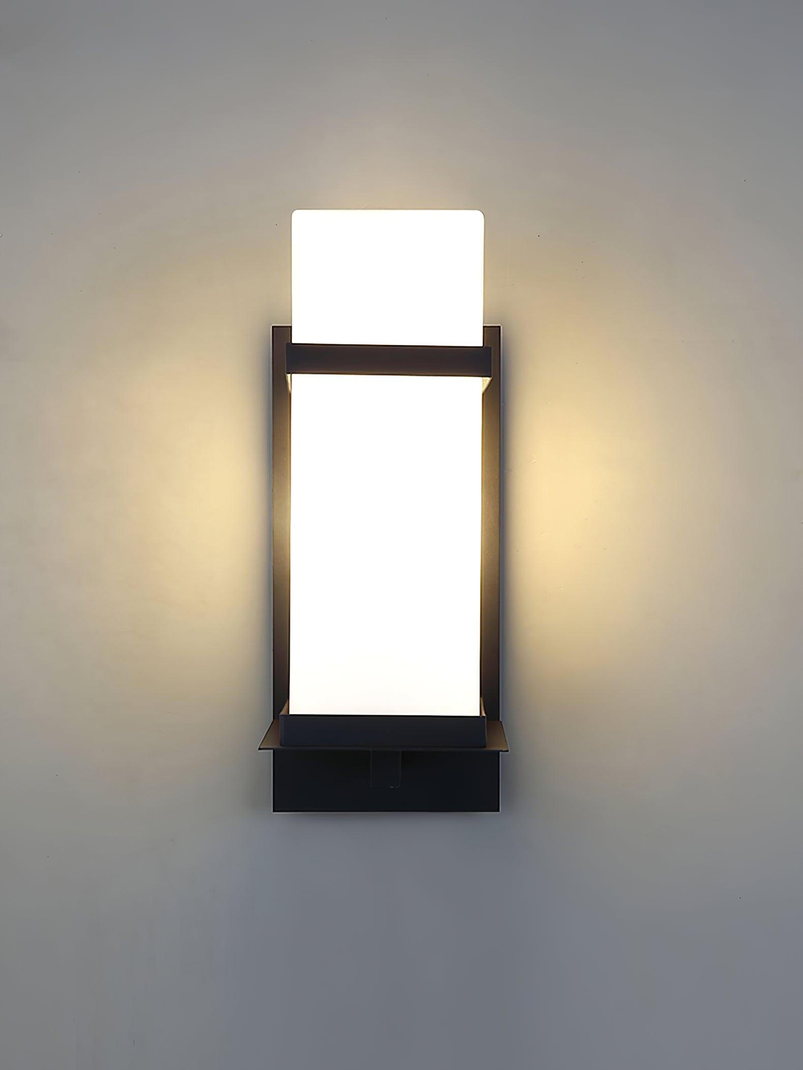 Mcdade Outdoor Wall Light - Blowlighting