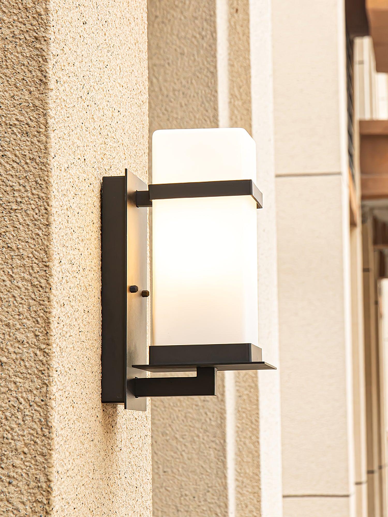 Mcdade Outdoor Wall Light - Blowlighting