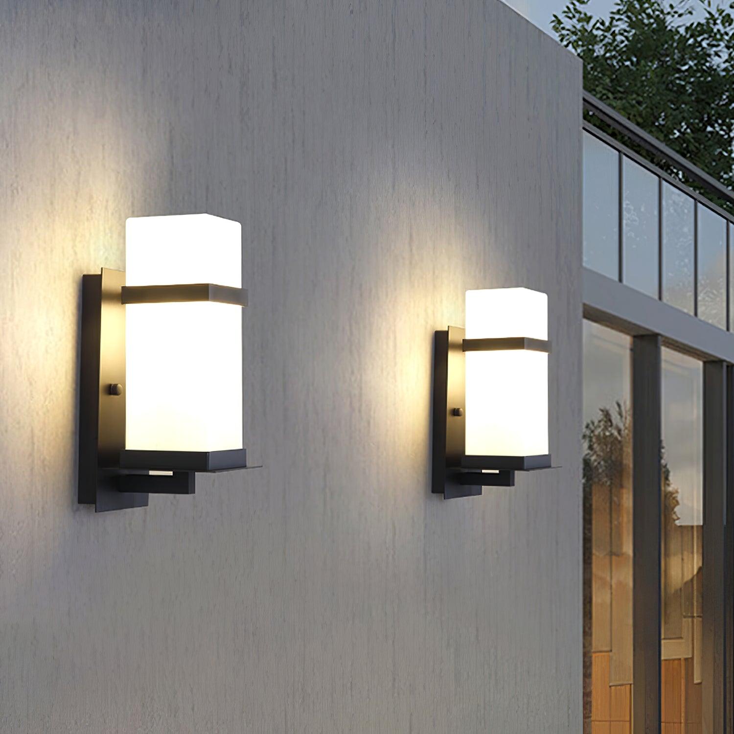 Mcdade Outdoor Wall Light - Blowlighting