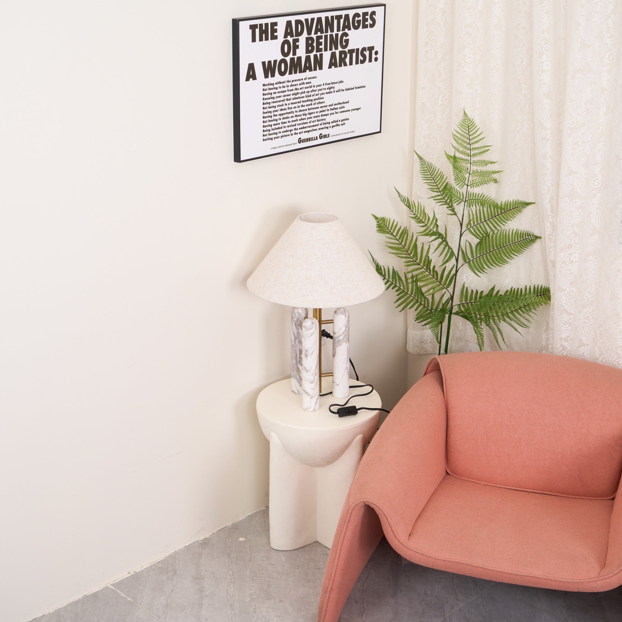 Lloyd Table Lamp - Blowlighting