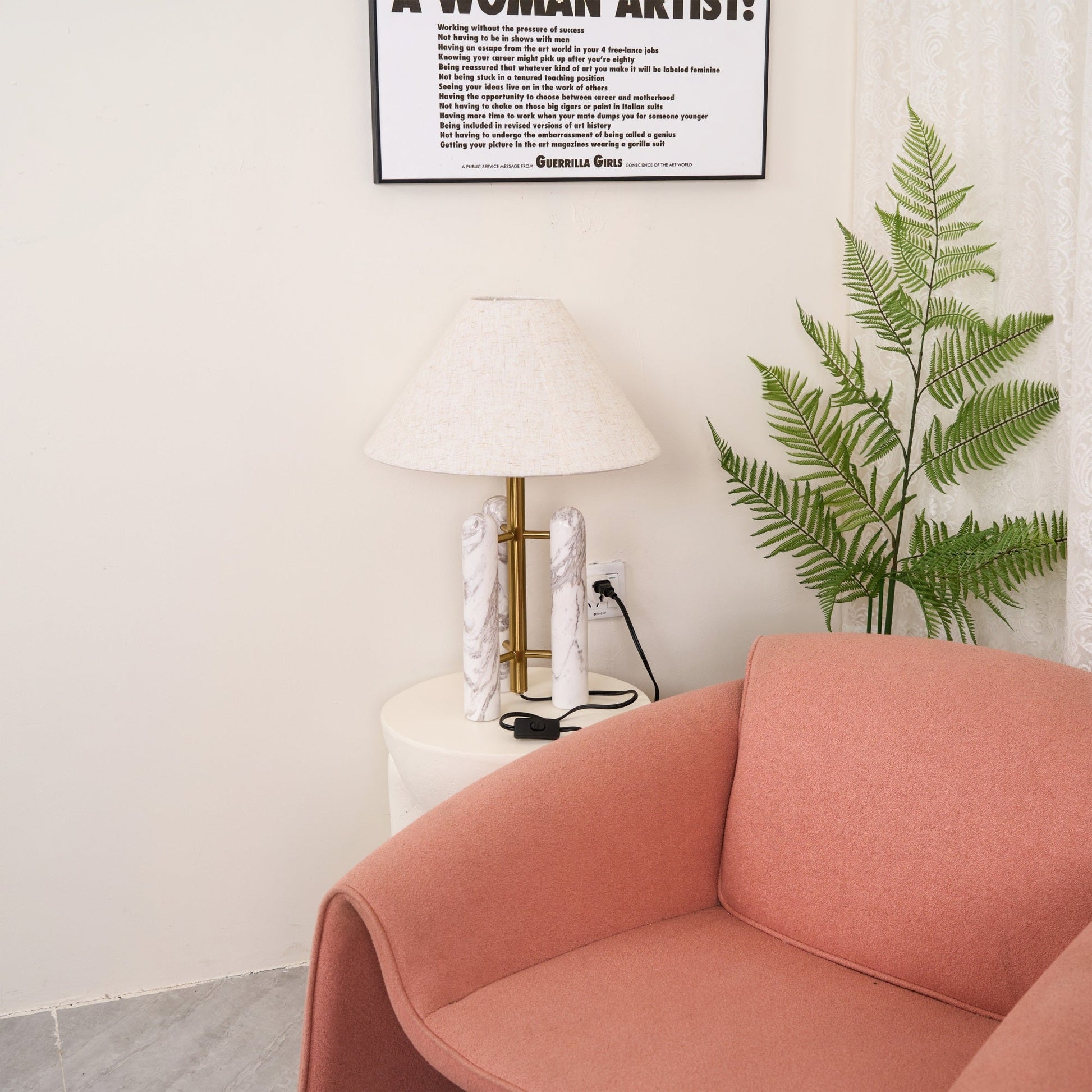 Lloyd Table Lamp - Blowlighting