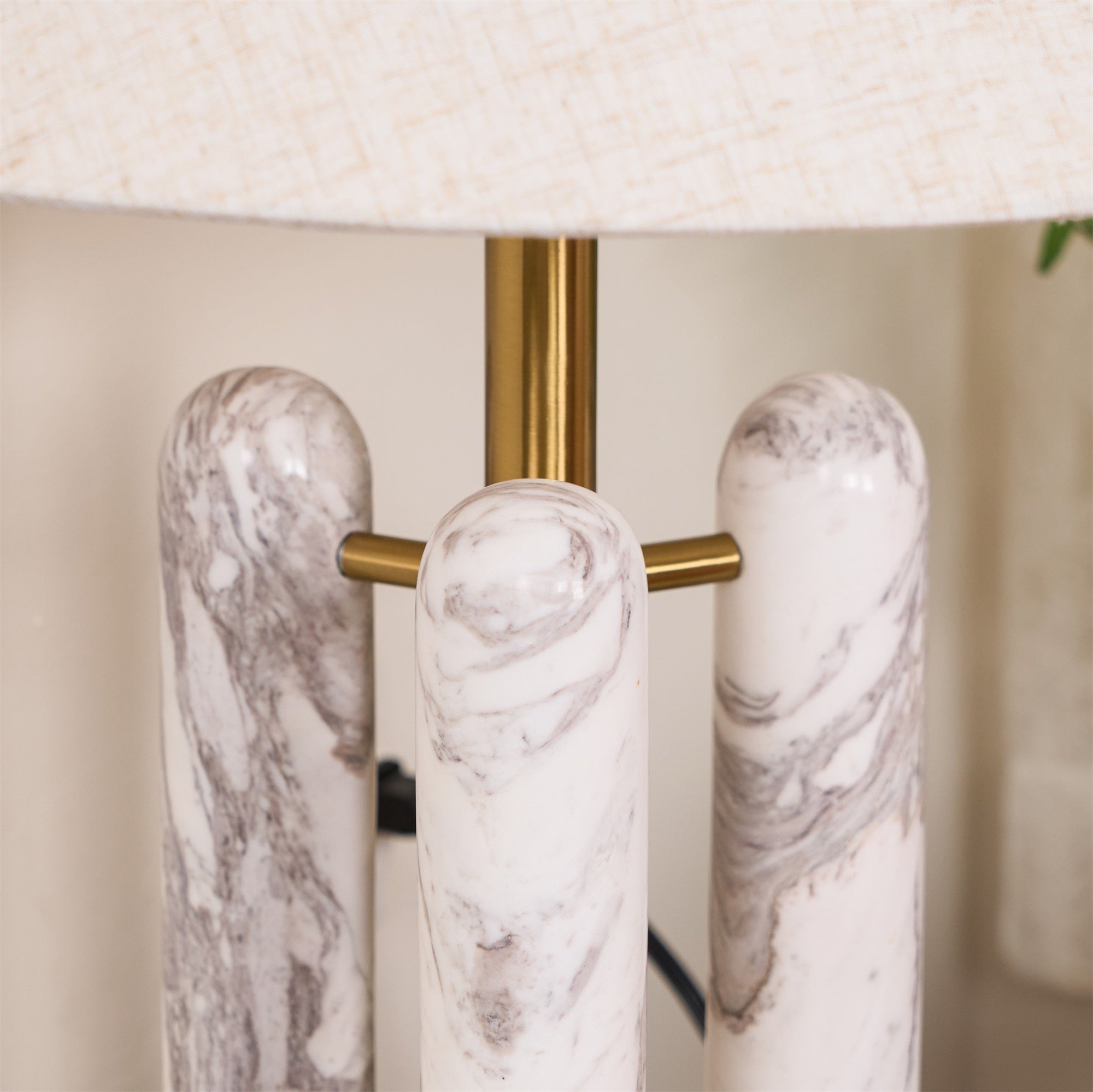 Lloyd Table Lamp - Blowlighting